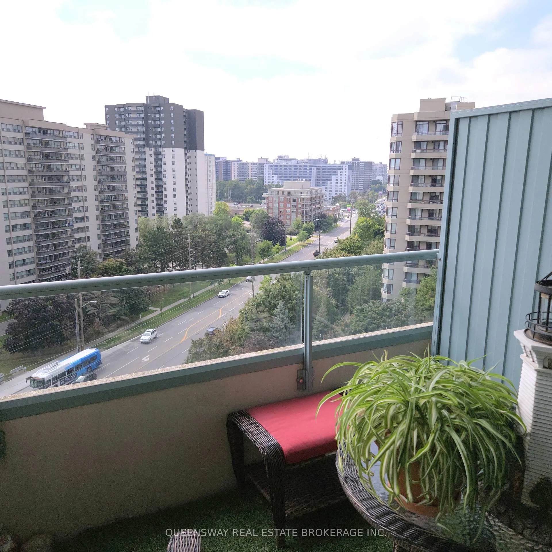 Photo 27 of Unit PH-107, 1 Emerald Lane, Vaughan, Crestwood-Springfarm-Yorkhill — HOMEH