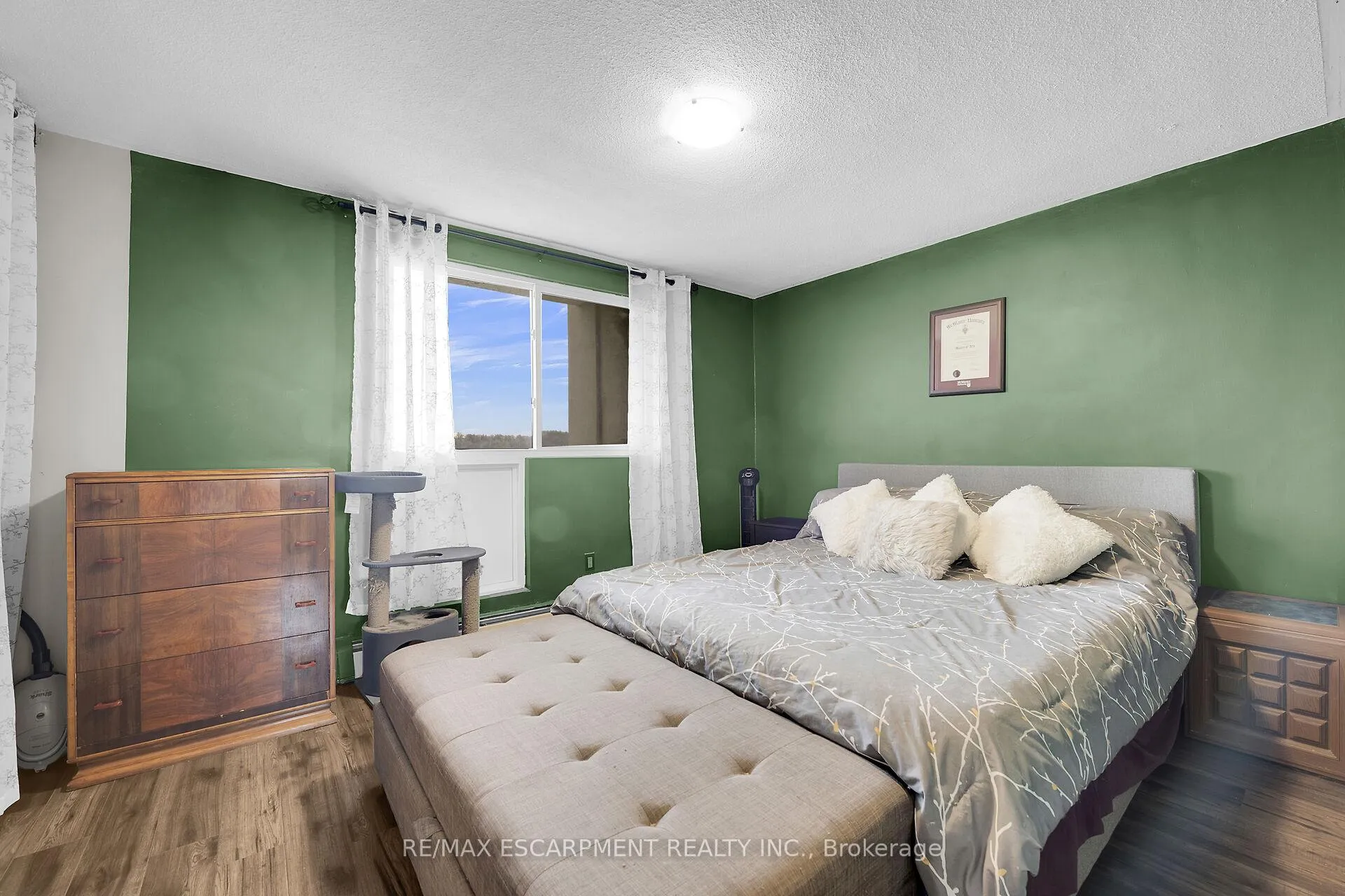 Photo 15 of Unit 826, 350 Quigley Road, Hamilton, Vincent — HOMEH