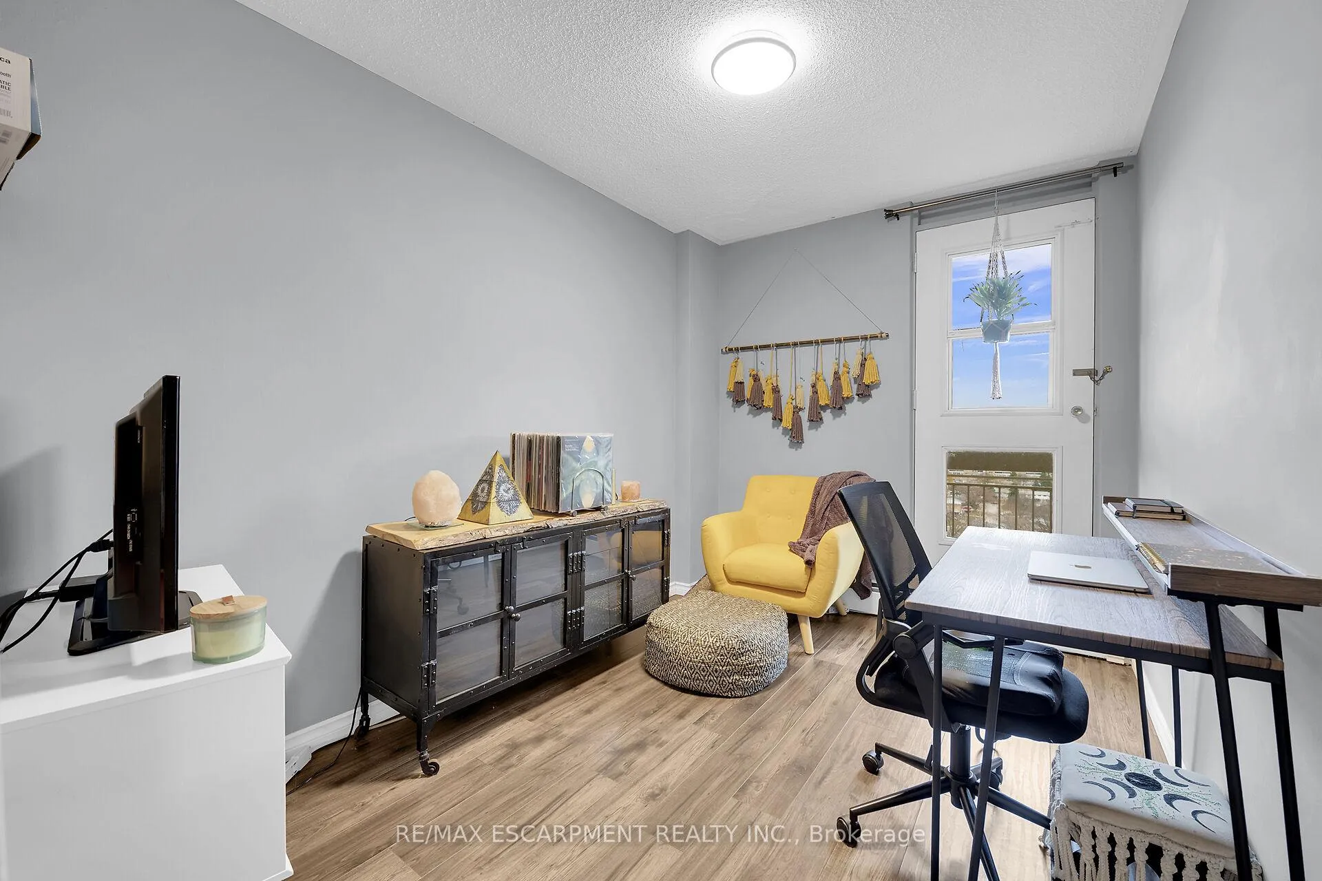 Photo 19 of Unit 826, 350 Quigley Road, Hamilton, Vincent — HOMEH