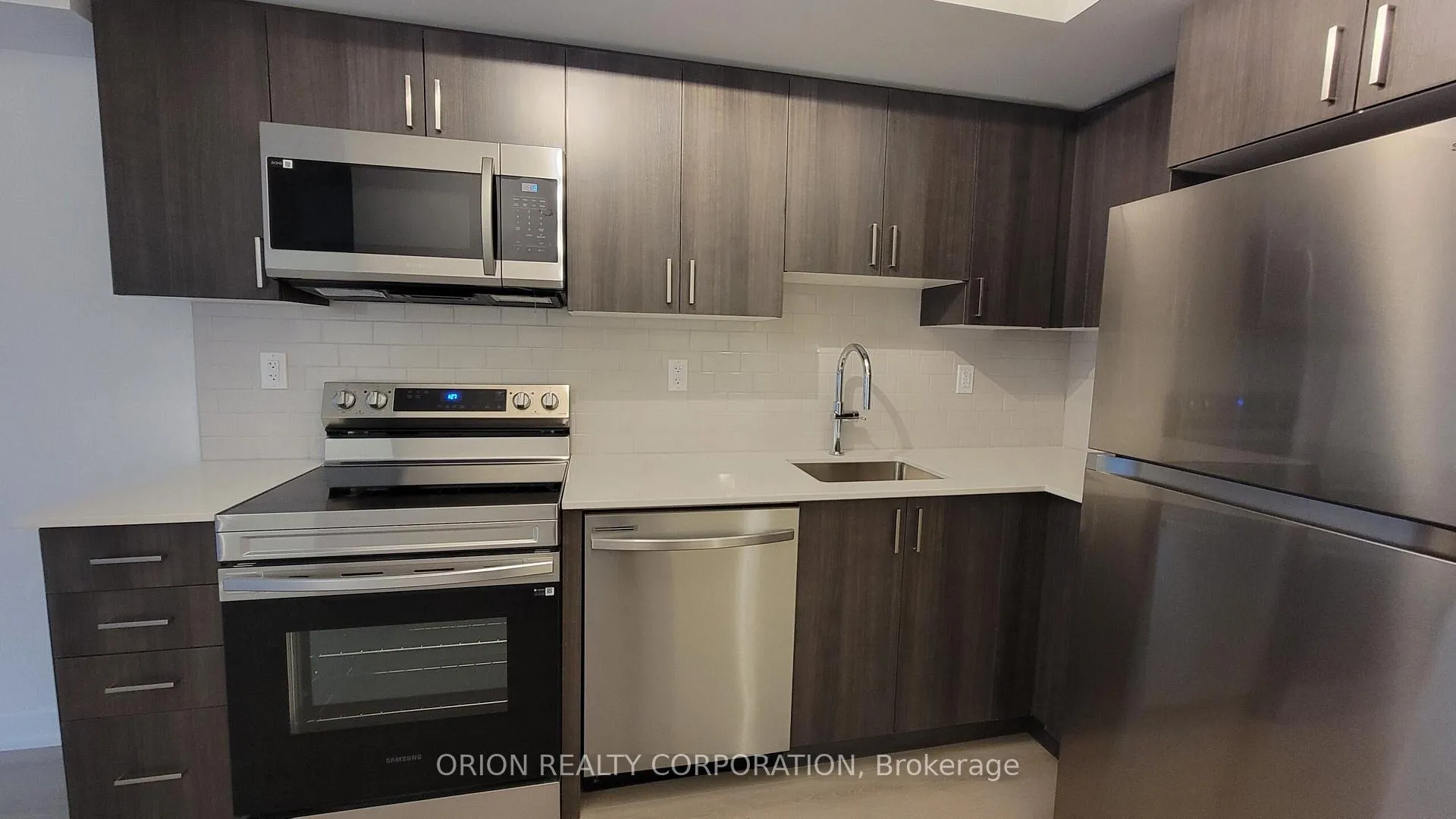 Photo 2 of Unit 410, 1435 Celebration Drive, Pickering, Bay Ridges — HOMEH