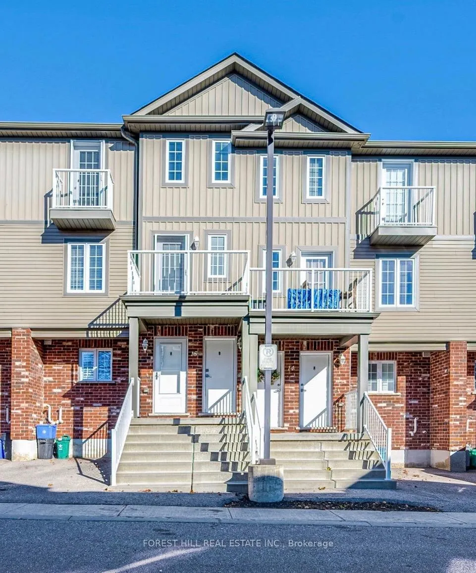 Front of Unit 15B, 55 Mooregate Crescent