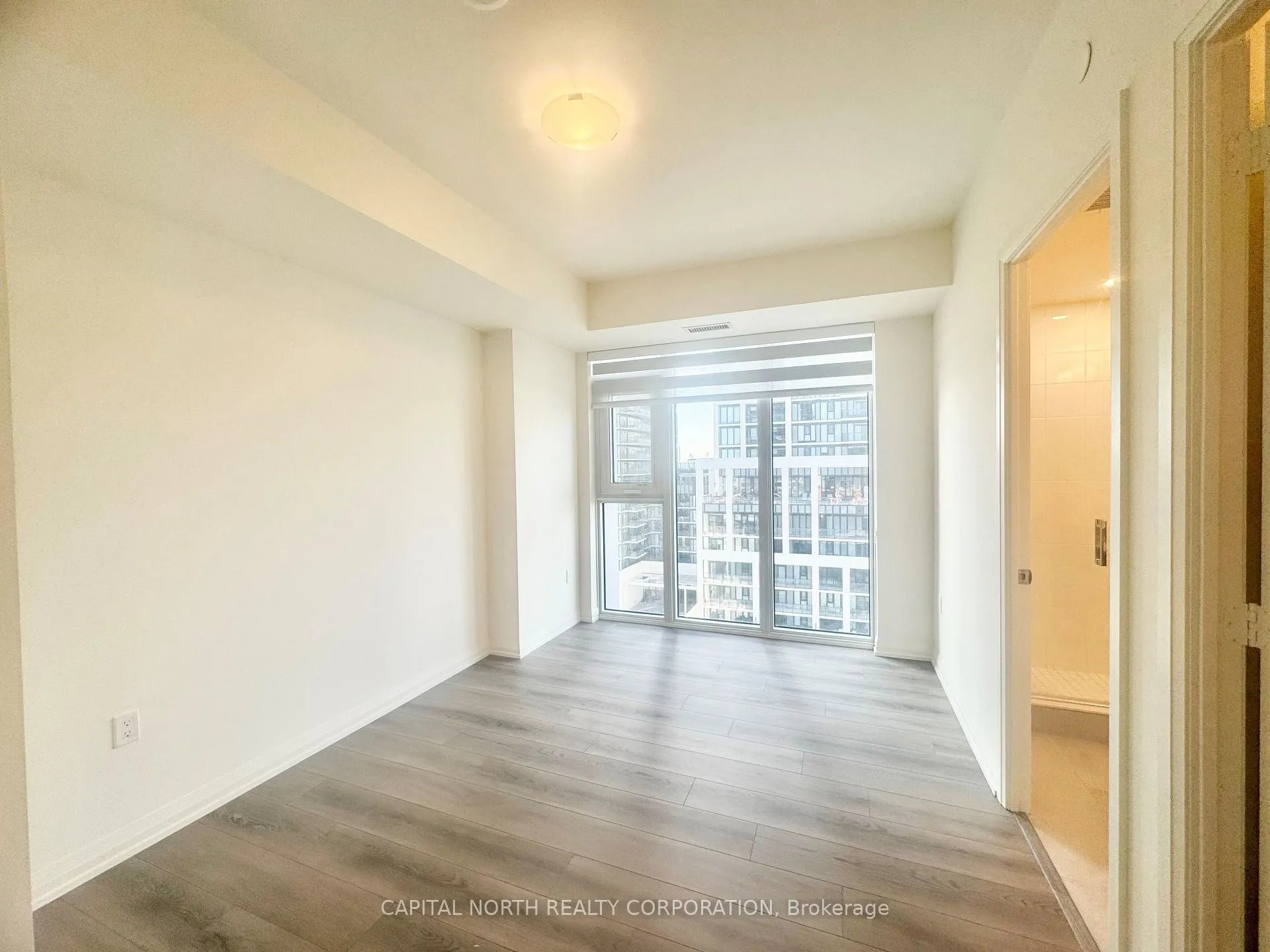 Photo 5 of Unit 803, 8960 Jane Street, Vaughan, Vellore Village — HOMEH