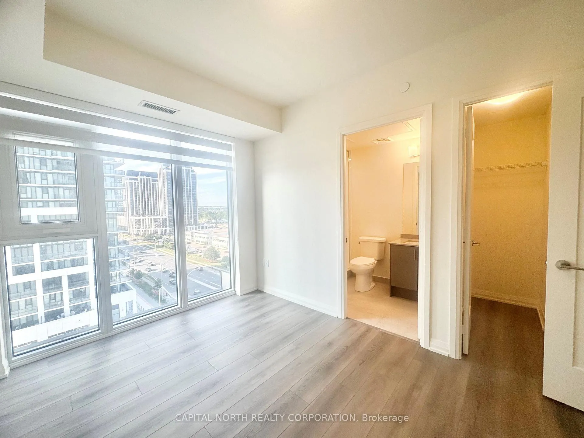 Photo 6 of Unit 803, 8960 Jane Street, Vaughan, Vellore Village — HOMEH