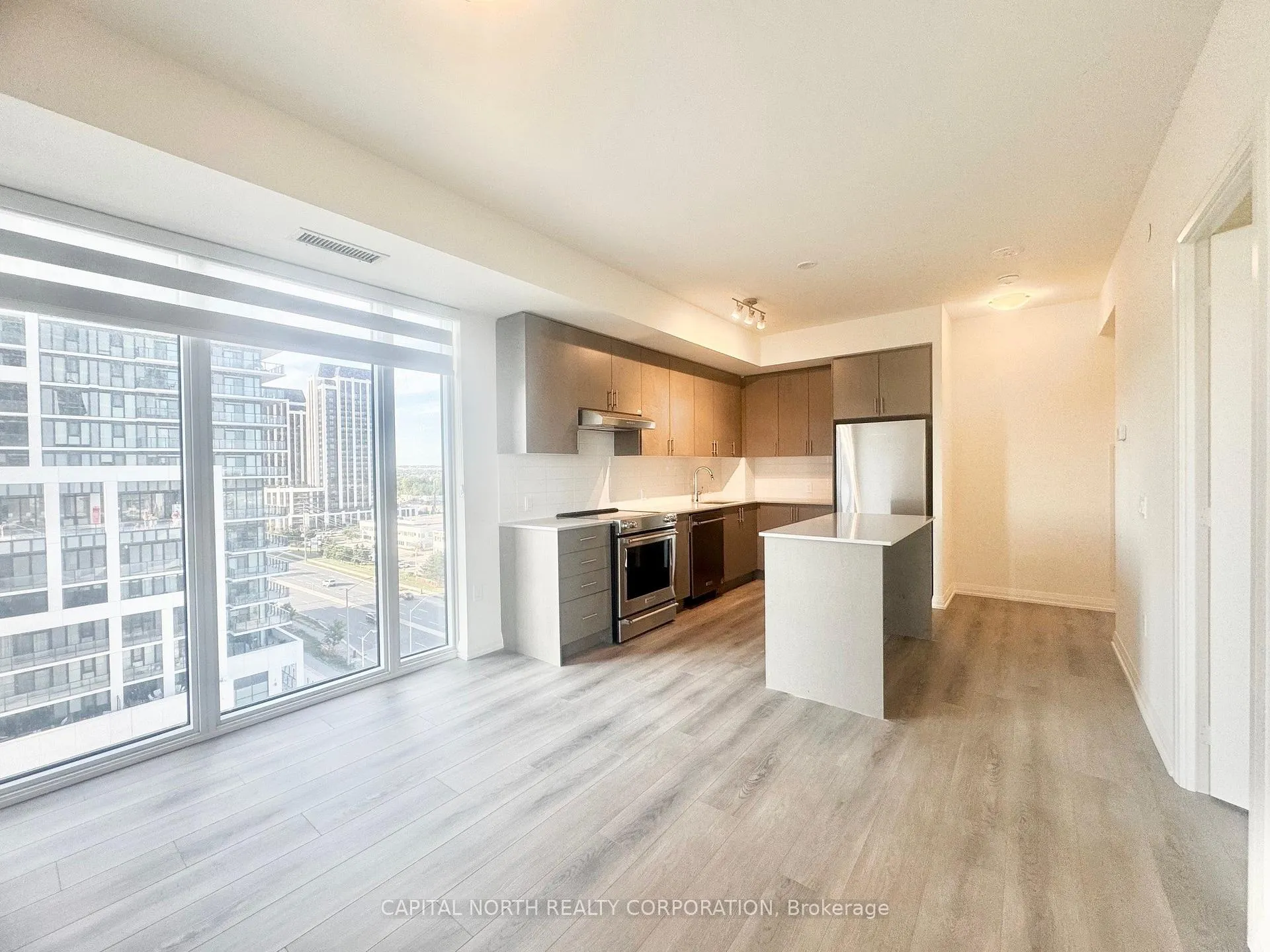 Photo 10 of Unit 803, 8960 Jane Street, Vaughan, Vellore Village — HOMEH