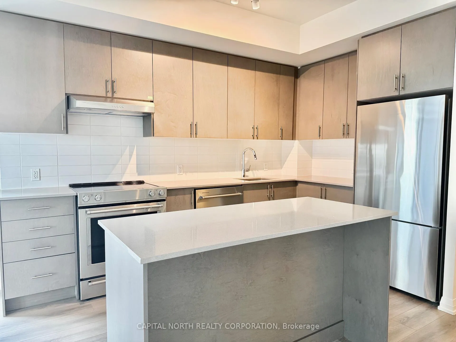 Photo 11 of Unit 803, 8960 Jane Street, Vaughan, Vellore Village — HOMEH