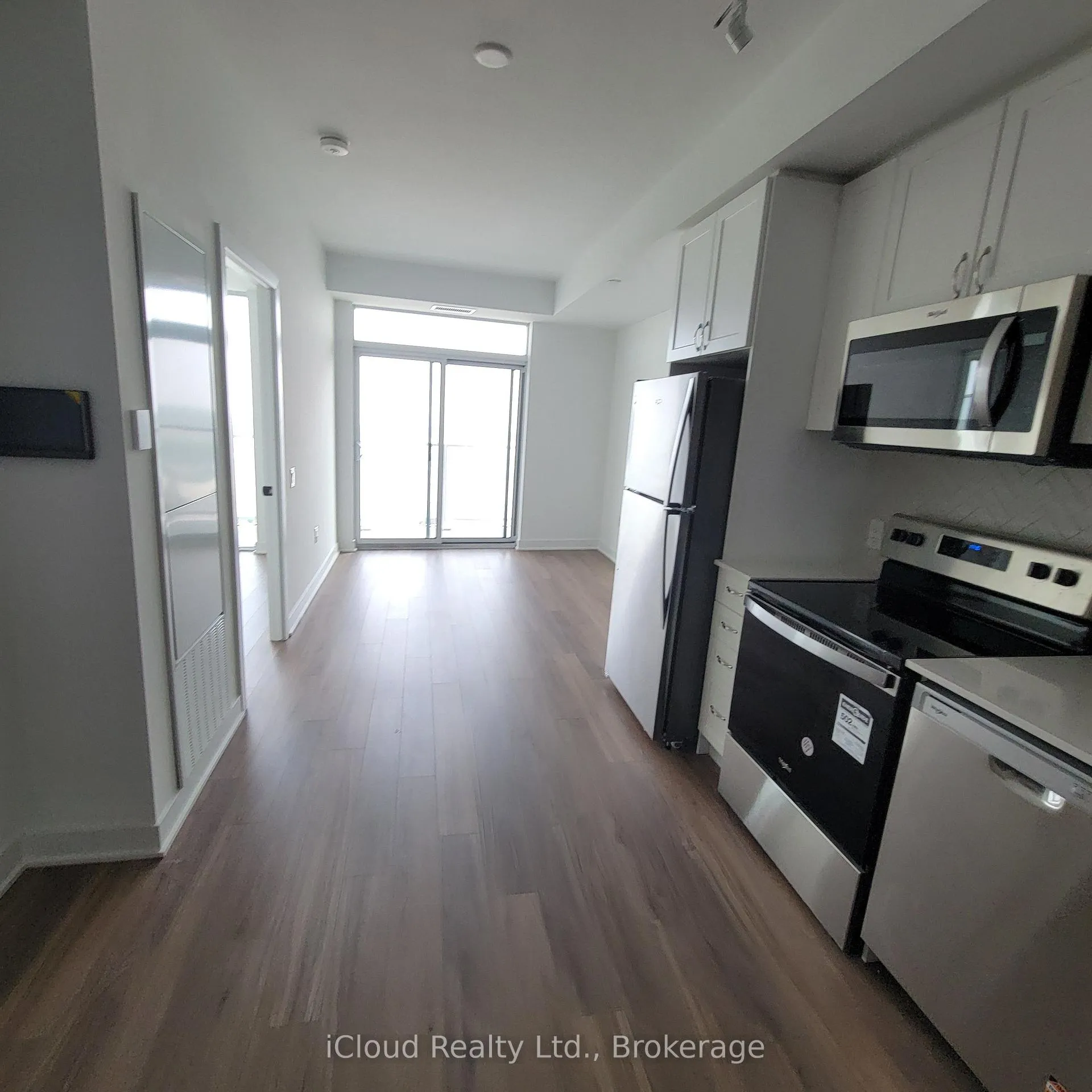 Photo 3 of Unit 1415, 2782 Barton Street E, Hamilton, Riverdale — HOMEH