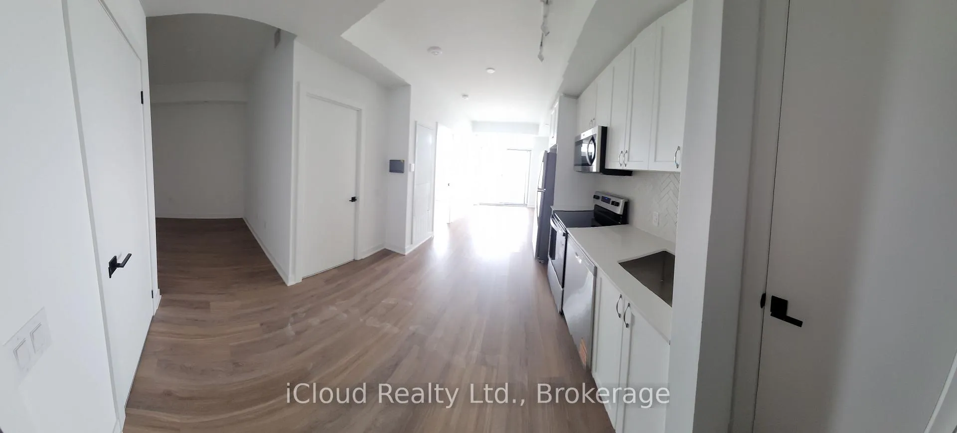 Photo 4 of Unit 1415, 2782 Barton Street E, Hamilton, Riverdale — HOMEH