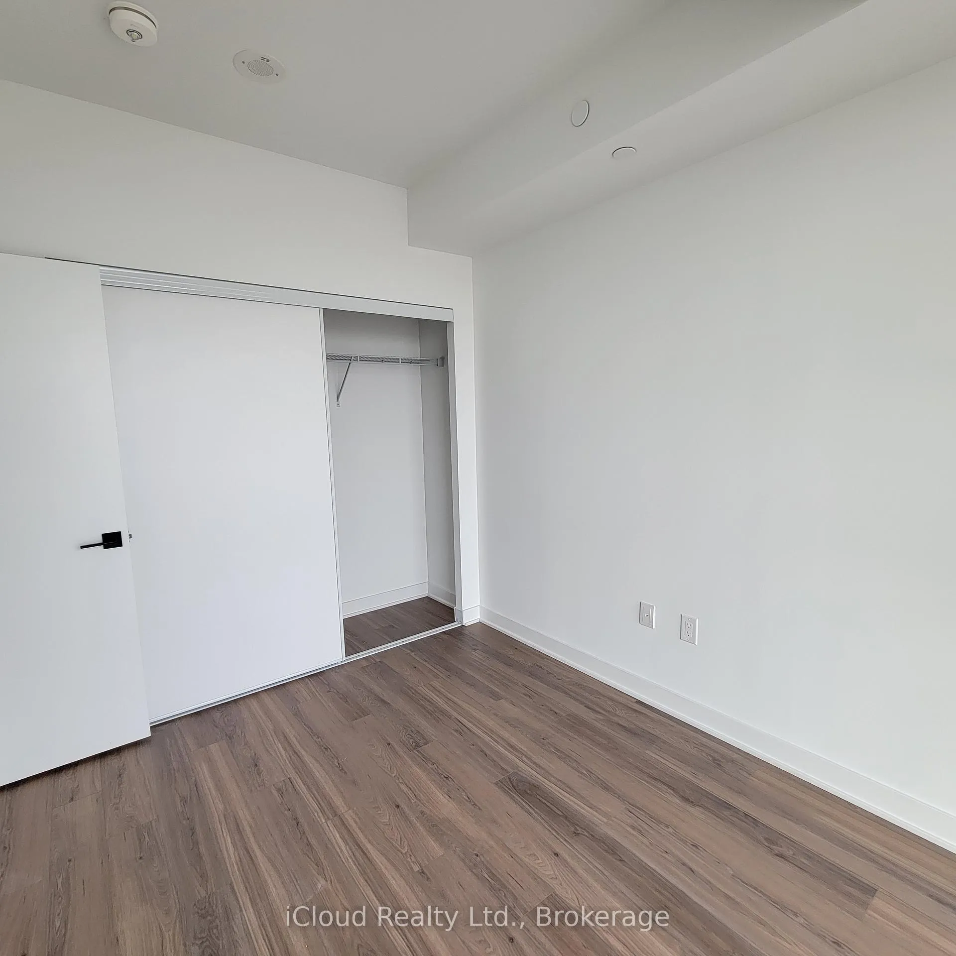 Photo 6 of Unit 1415, 2782 Barton Street E, Hamilton, Riverdale — HOMEH