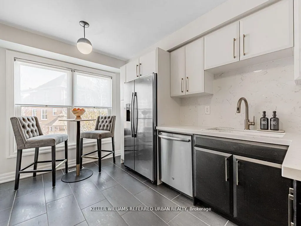 Photo 10 of 48 Wyatt Lane, Aurora, Bayview Wellington — HOMEH
