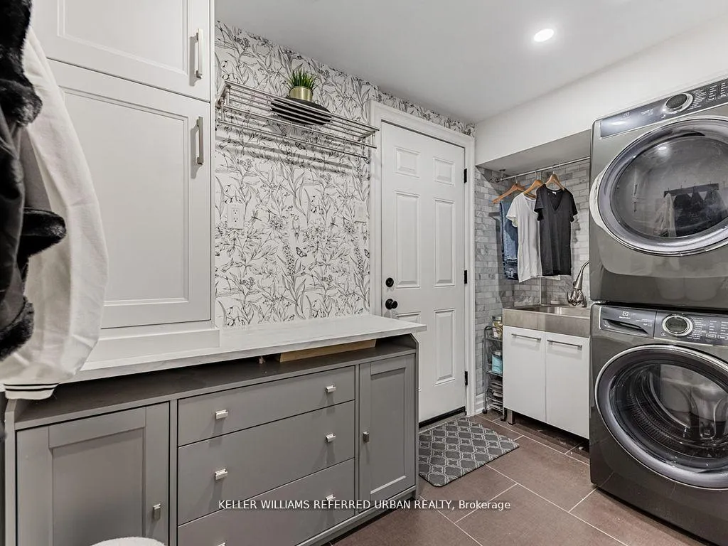 Photo 15 of 48 Wyatt Lane, Aurora, Bayview Wellington — HOMEH