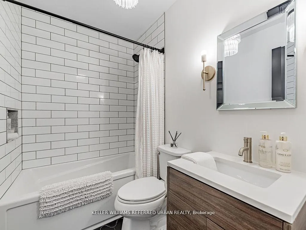 Photo 21 of 48 Wyatt Lane, Aurora, Bayview Wellington — HOMEH
