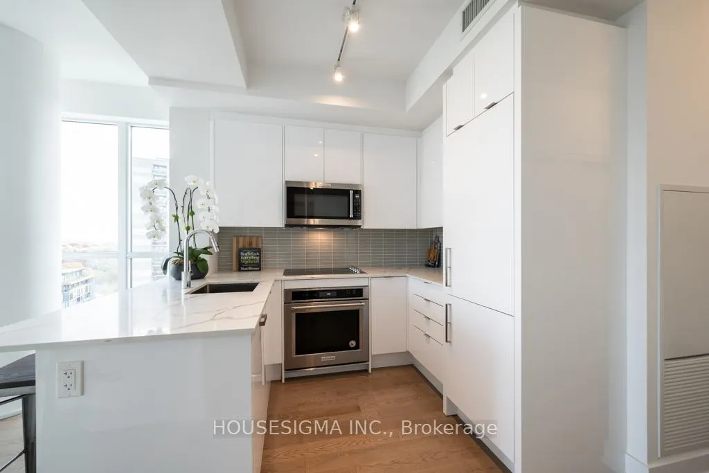Photo 2 of Unit 1304, 181 Bedford Road, Toronto, The Annex — HOMEH