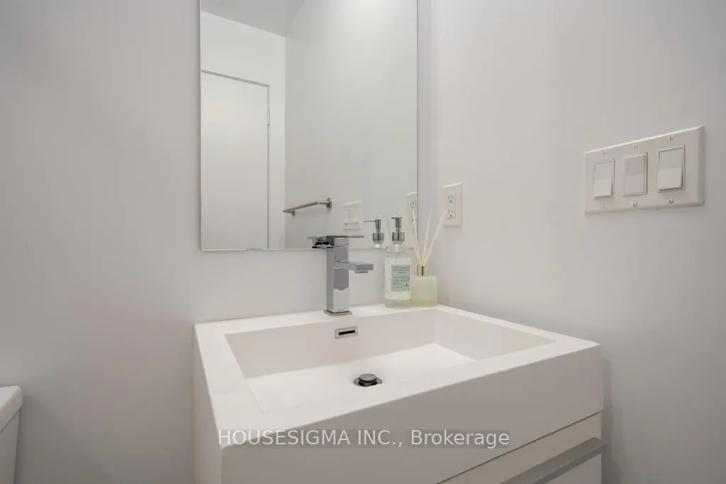 Photo 30 of Unit 1304, 181 Bedford Road, Toronto, The Annex — HOMEH