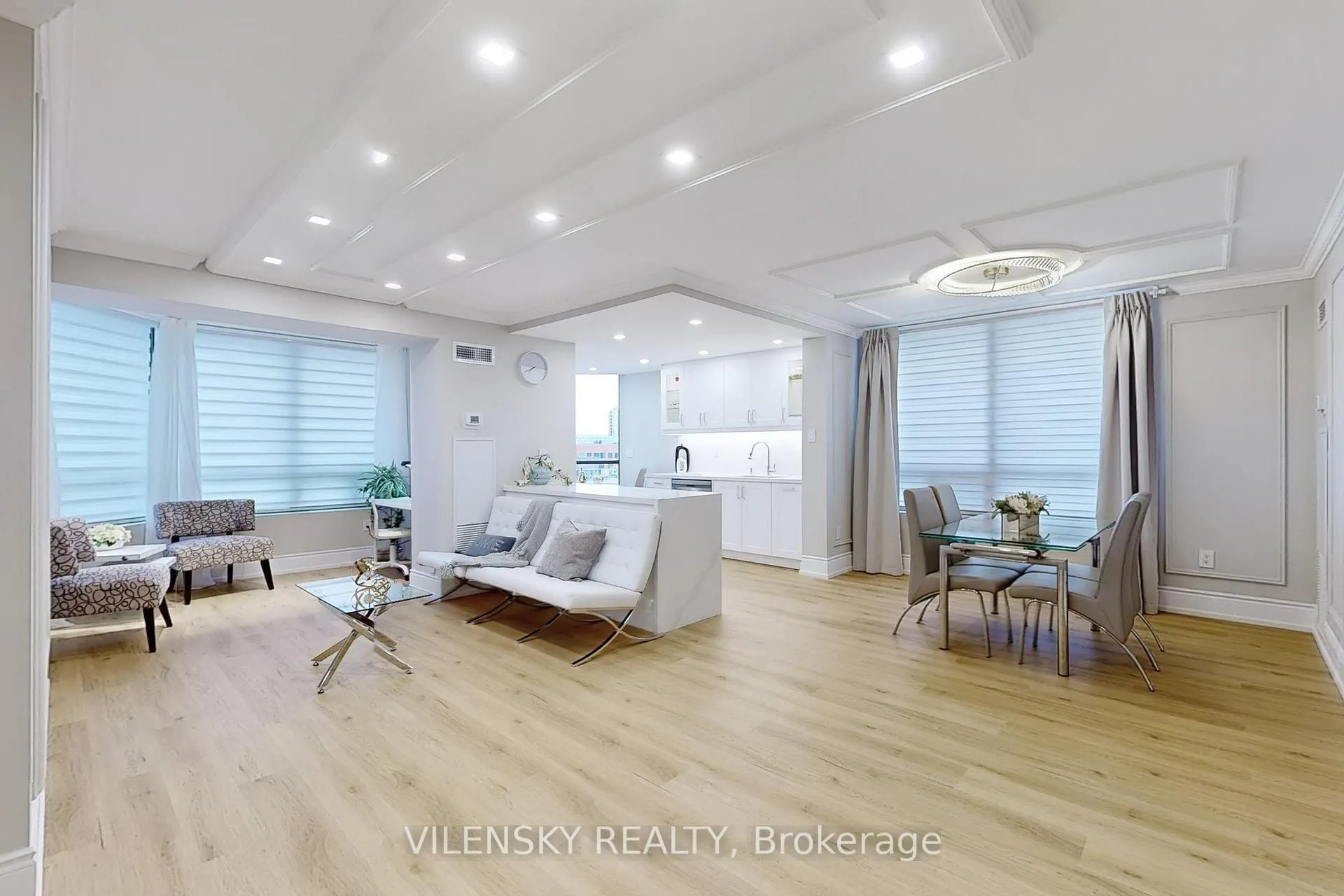 Photo 4 of Unit 514, 7460 Bathurst Street, Vaughan, Brownridge — HOMEH