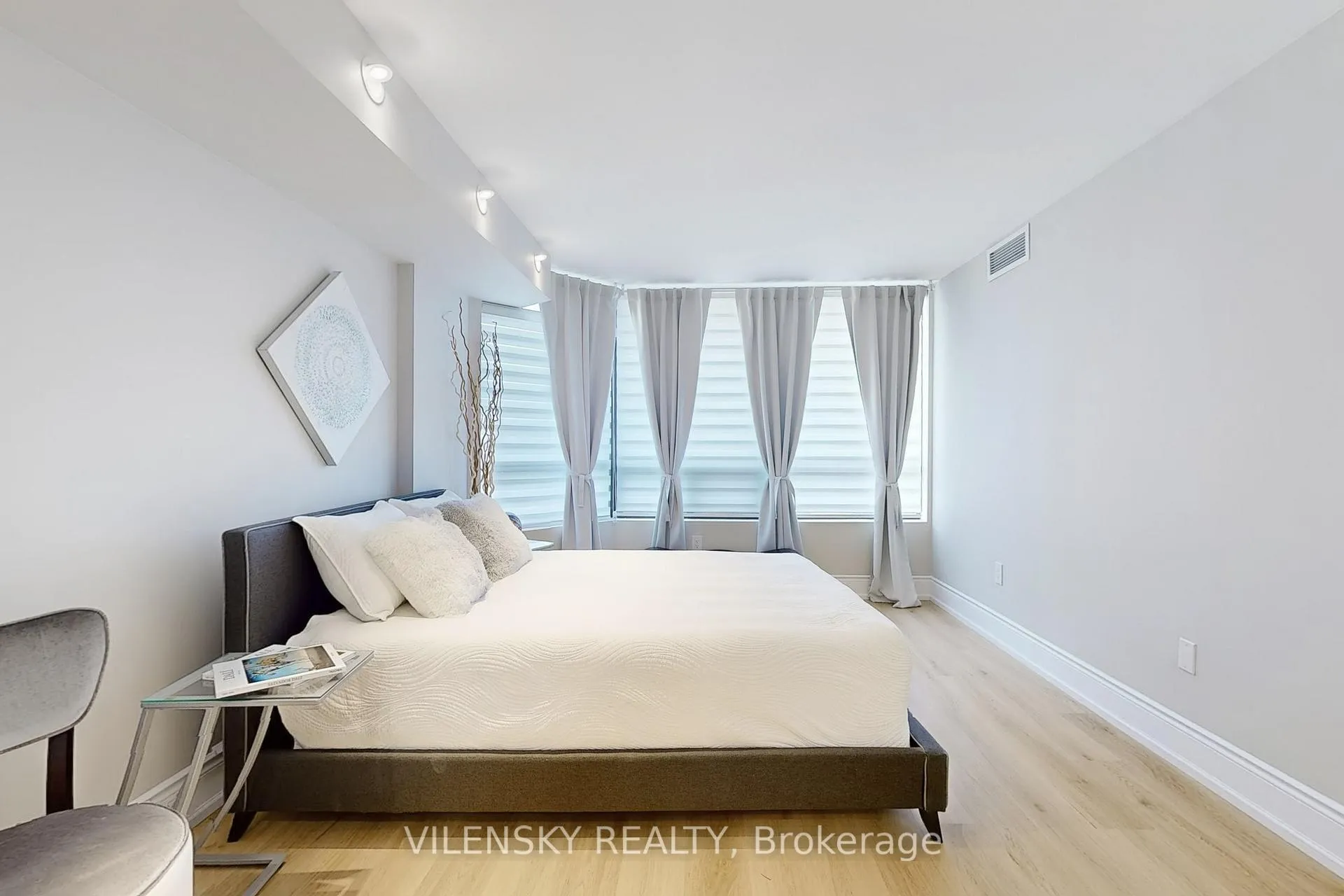 Photo 19 of Unit 514, 7460 Bathurst Street, Vaughan, Brownridge — HOMEH
