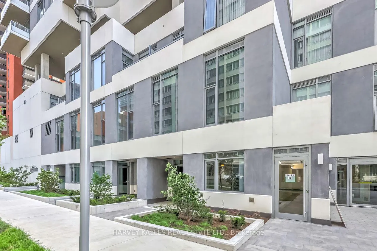 Photo 1 of Unit TH115, 50 Dunfield Avenue, Toronto, Mount Pleasant West — HOMEH