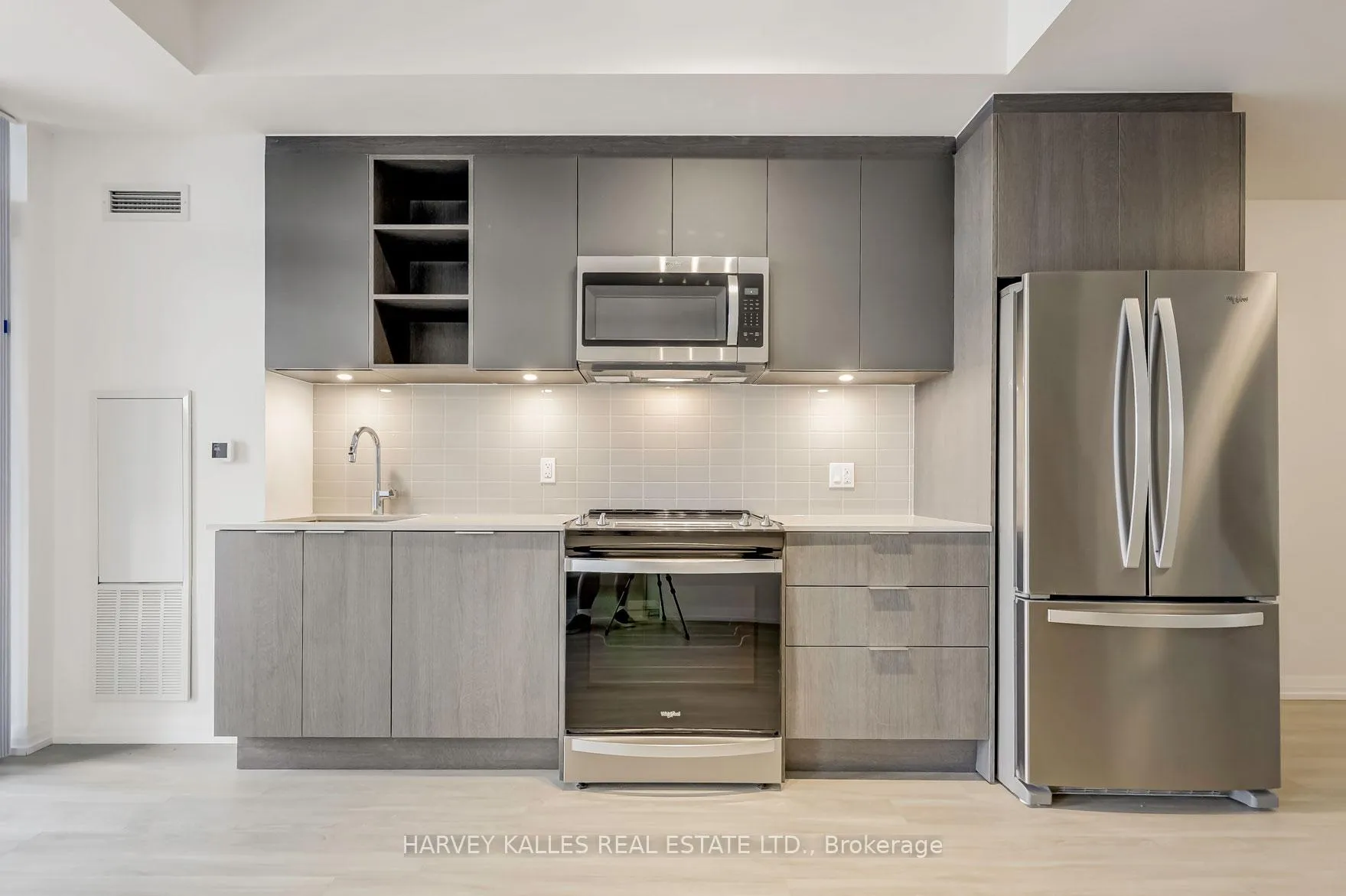 Photo 7 of Unit TH115, 50 Dunfield Avenue, Toronto, Mount Pleasant West — HOMEH