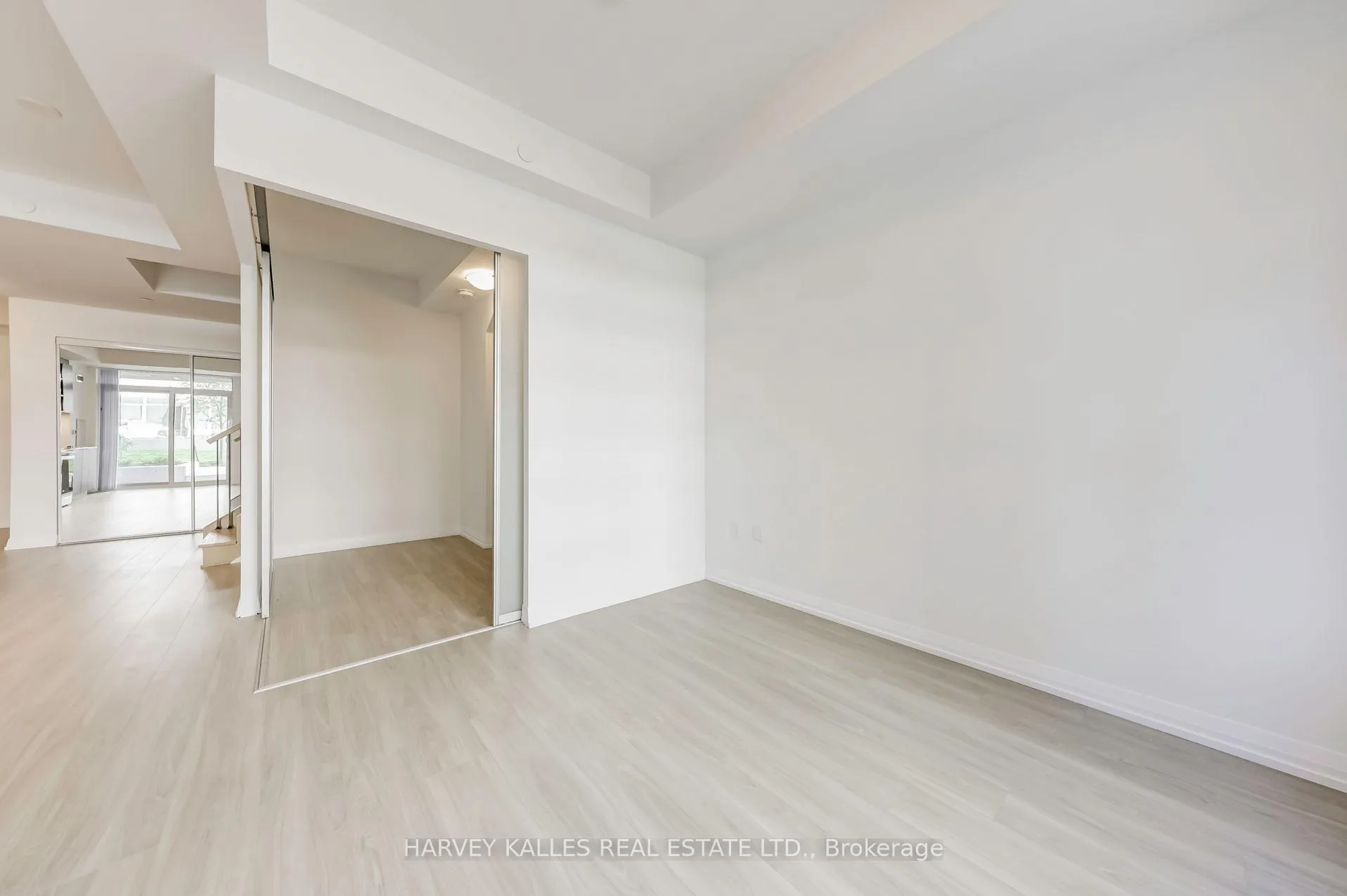 Photo 15 of Unit TH115, 50 Dunfield Avenue, Toronto, Mount Pleasant West — HOMEH
