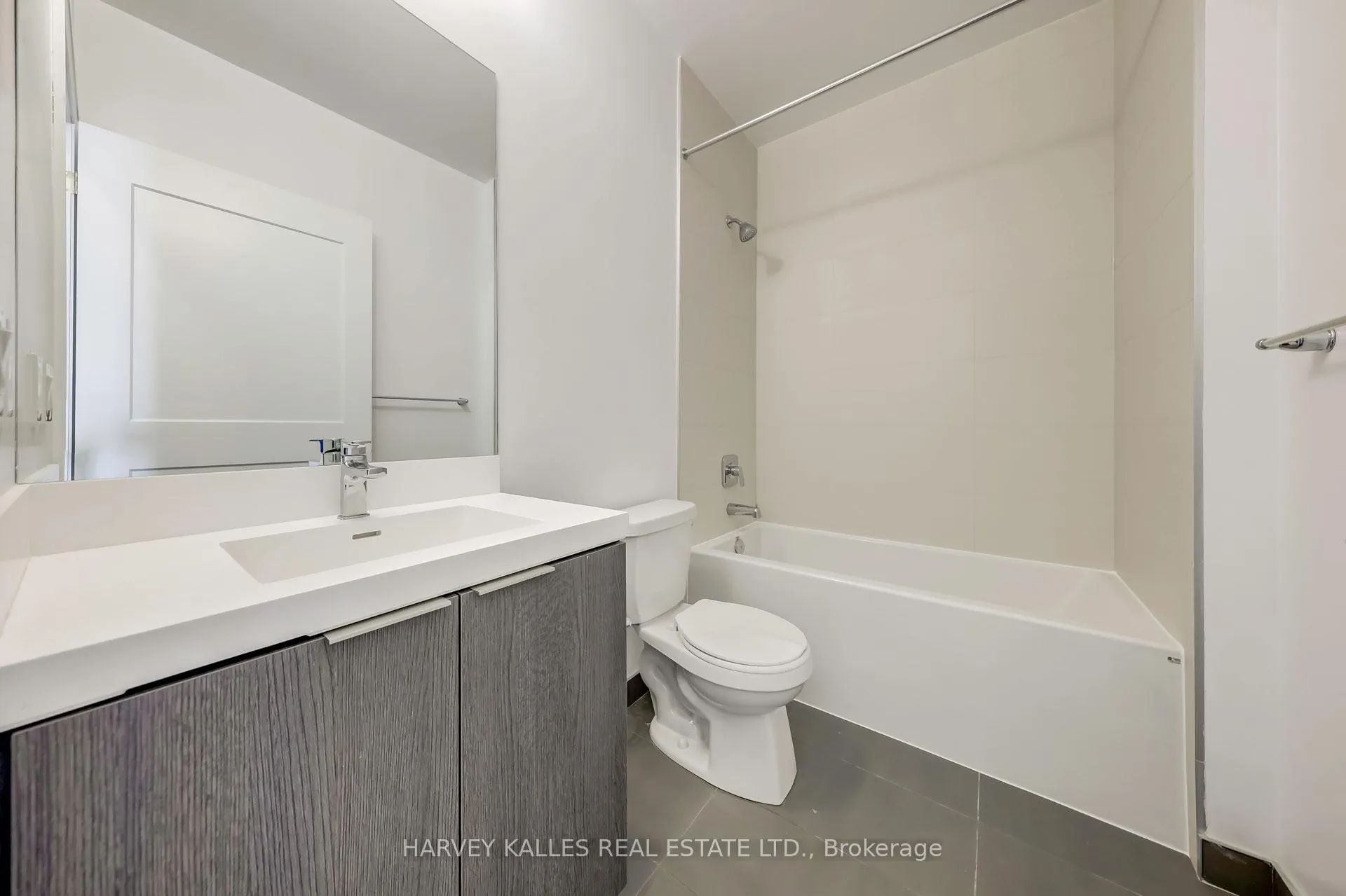 Photo 22 of Unit TH115, 50 Dunfield Avenue, Toronto, Mount Pleasant West — HOMEH