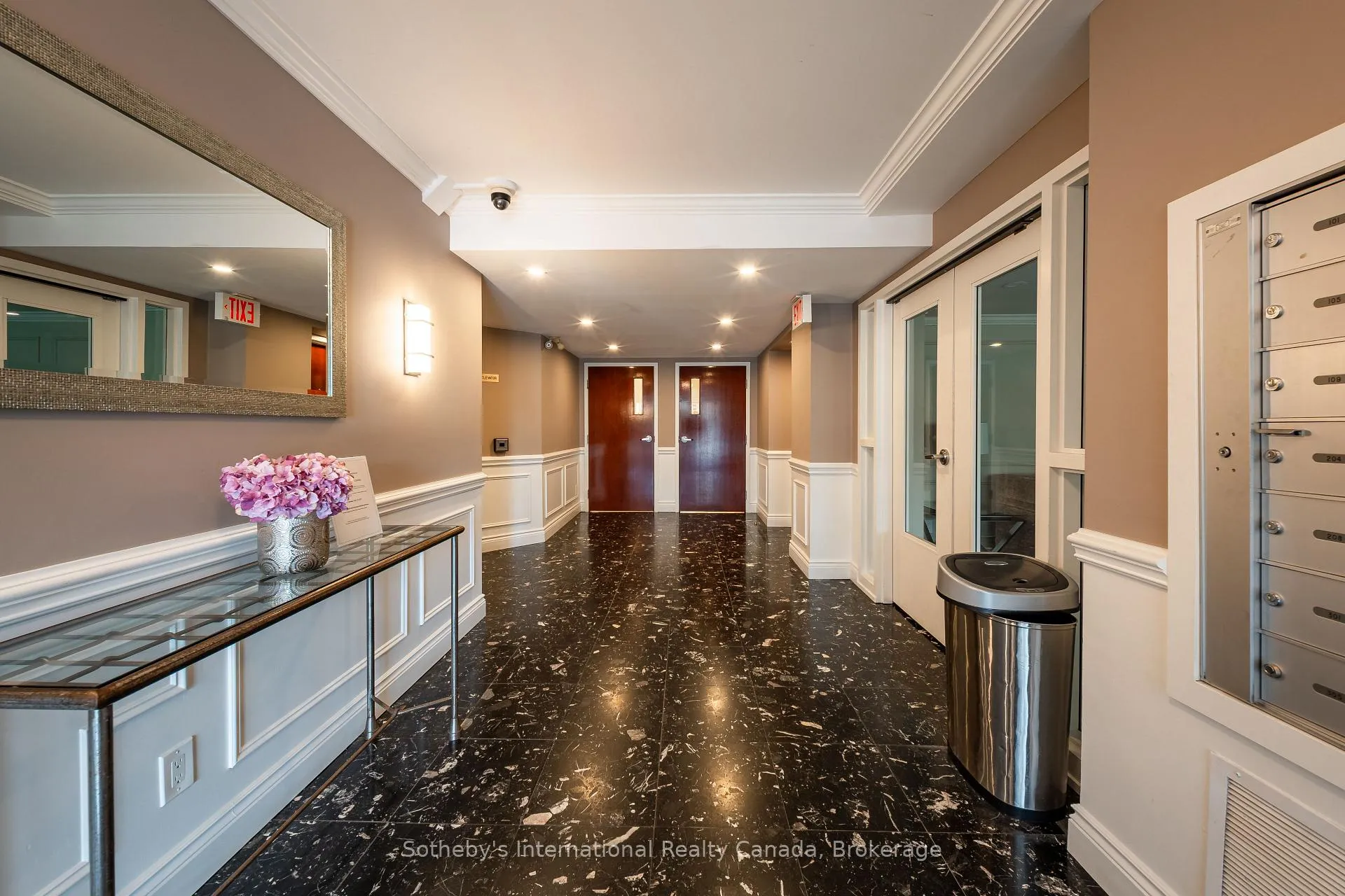 Photo 4 of Unit 508, 356 McRae Drive, Toronto, Leaside — HOMEH