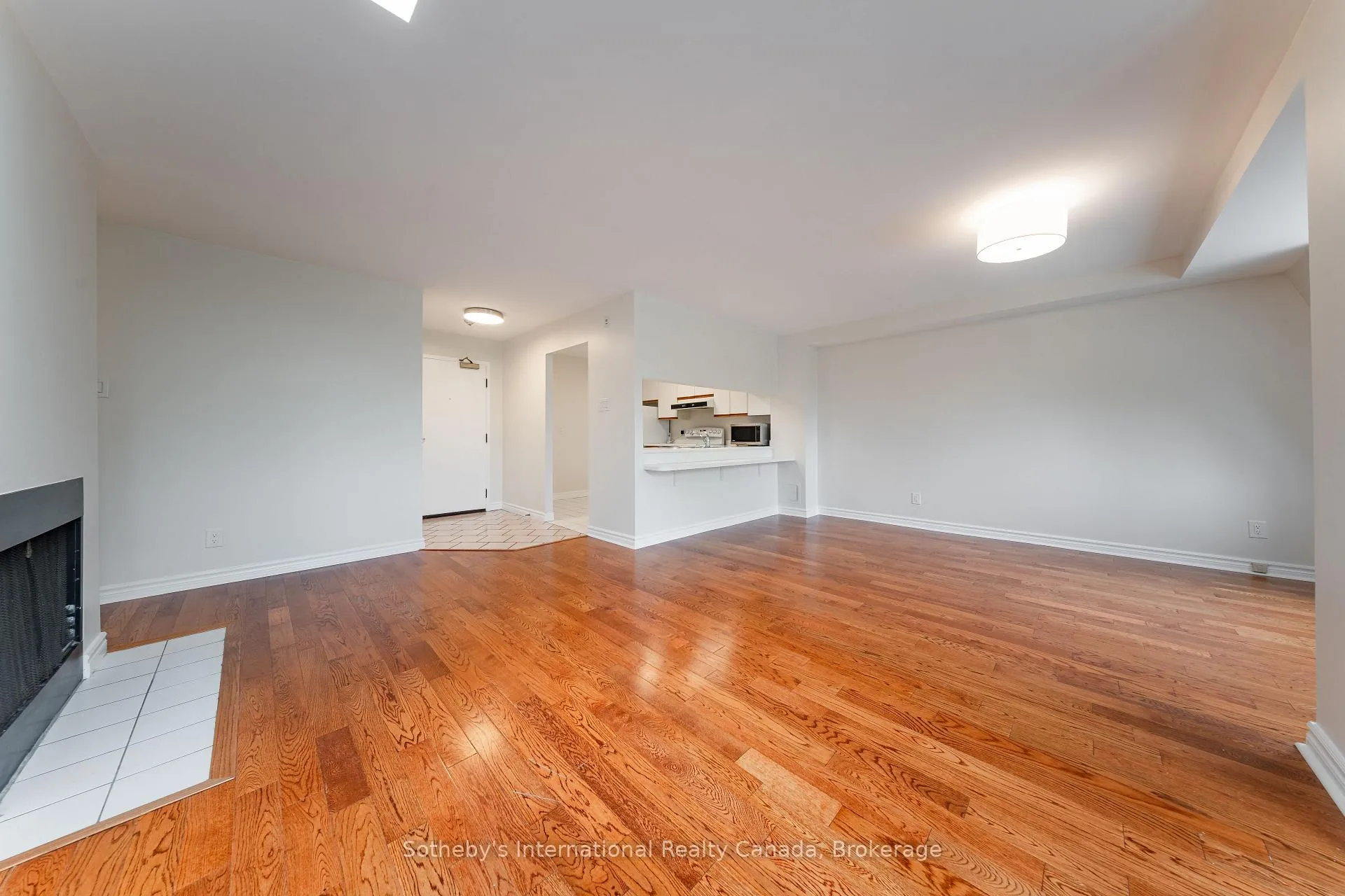 Photo 11 of Unit 508, 356 McRae Drive, Toronto, Leaside — HOMEH