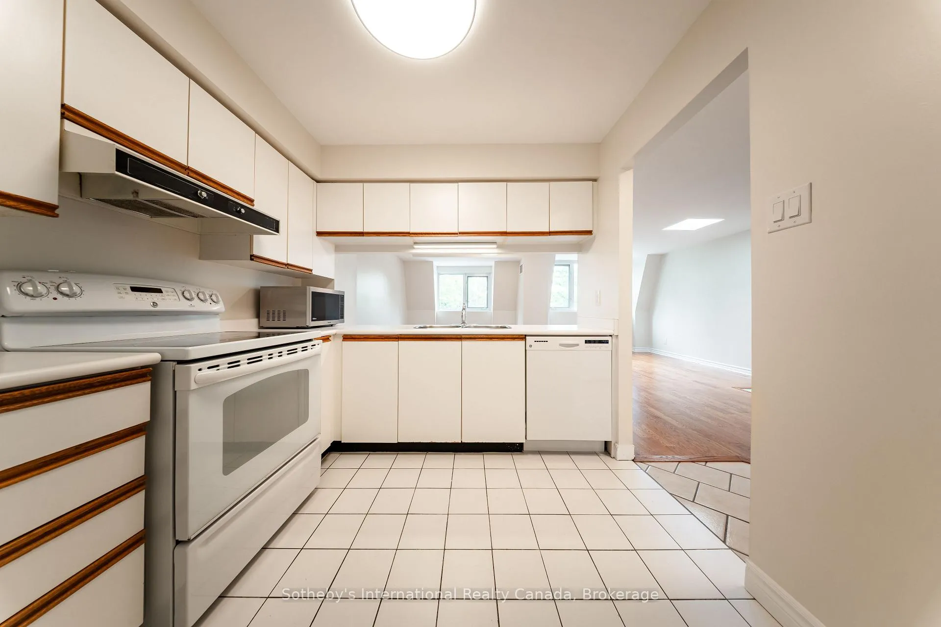 Photo 14 of Unit 508, 356 McRae Drive, Toronto, Leaside — HOMEH