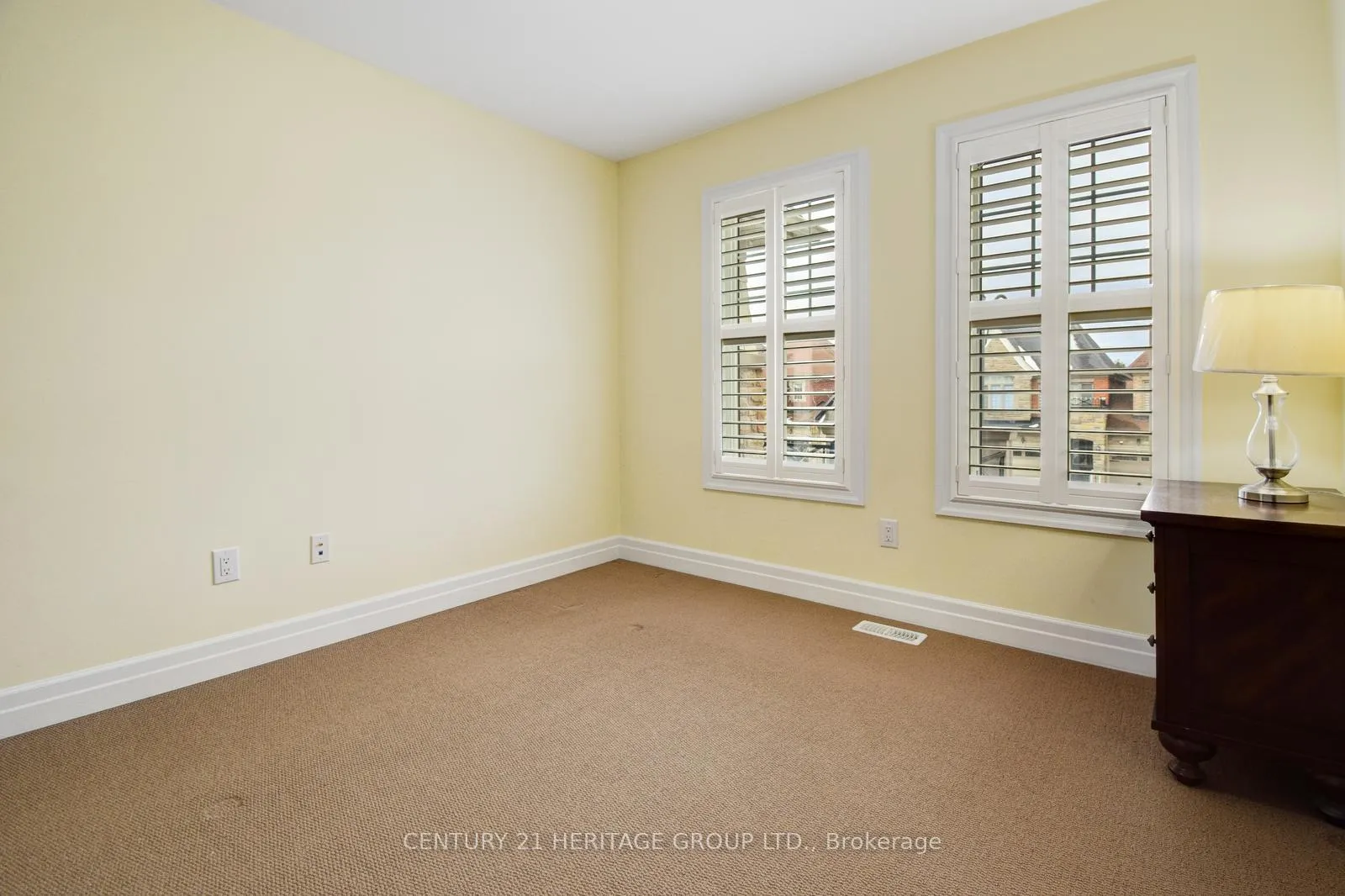 Photo 17 of 55 Alex Campbell Crescent, King, King City — HOMEH