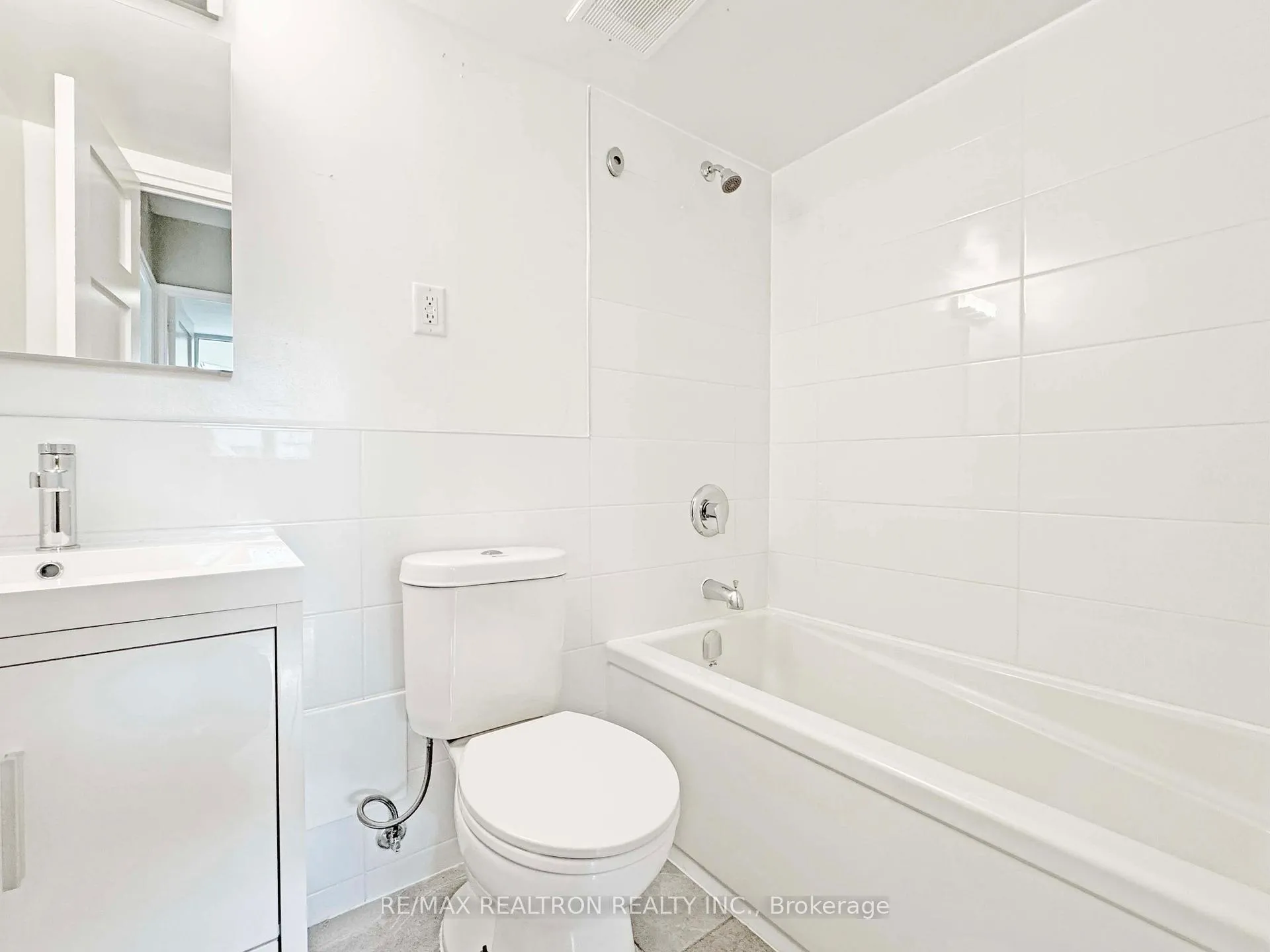 Photo 18 of Unit 306, 485 Huron Street, Toronto, The Annex — HOMEH
