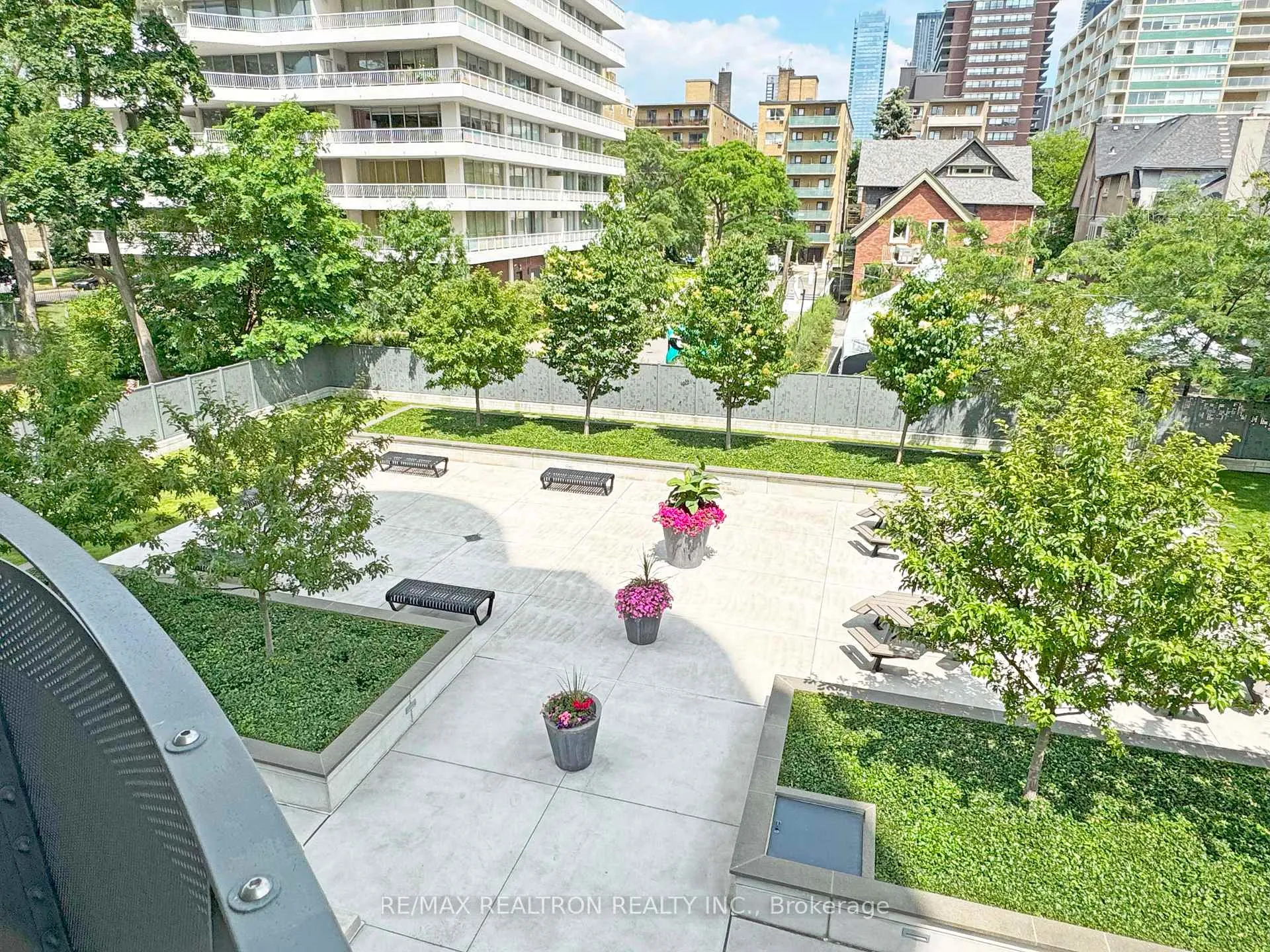 Photo 22 of Unit 306, 485 Huron Street, Toronto, The Annex — HOMEH