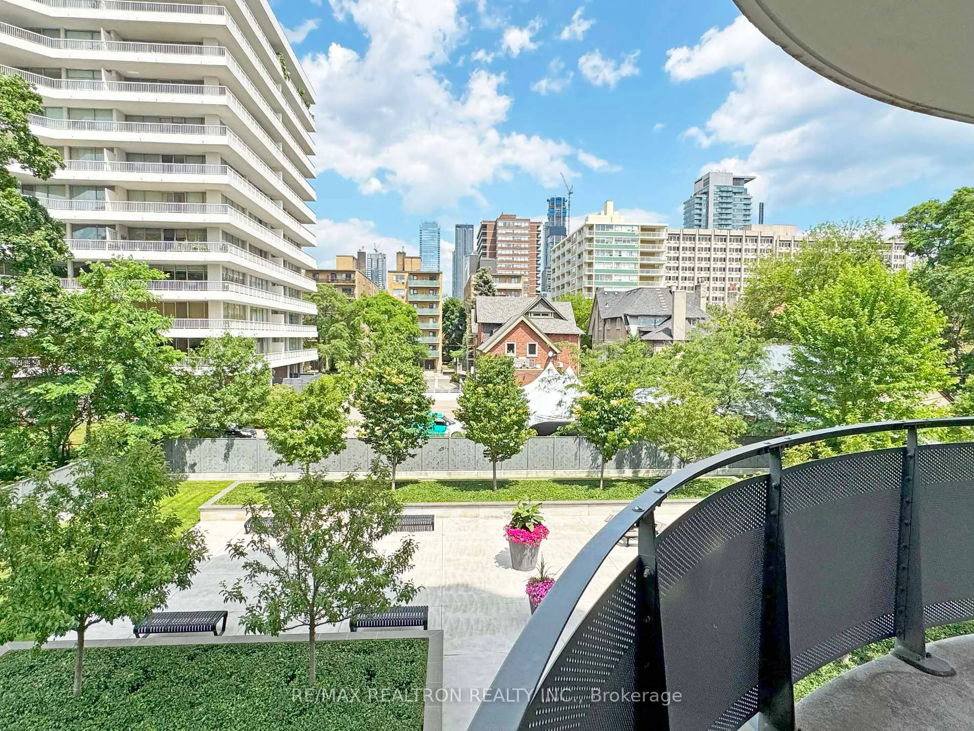 Photo 23 of Unit 306, 485 Huron Street, Toronto, The Annex — HOMEH