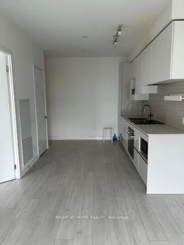 Photo 14 of Unit PH-11, 950 Portage Parkway, Vaughan, Vaughan Corporate Centre — HOMEH