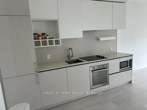 Photo 15 of Unit PH-11, 950 Portage Parkway, Vaughan, Vaughan Corporate Centre — HOMEH