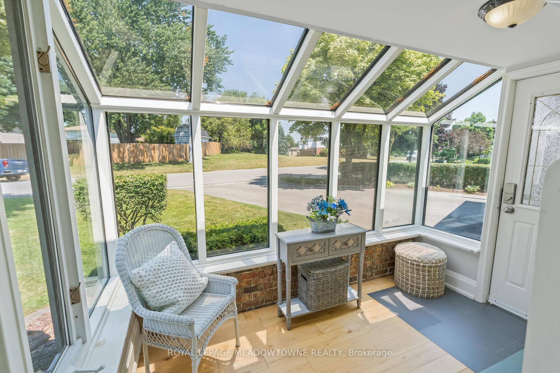 Photo 5 of 1 Erinlea Crescent, Erin — HOMEH