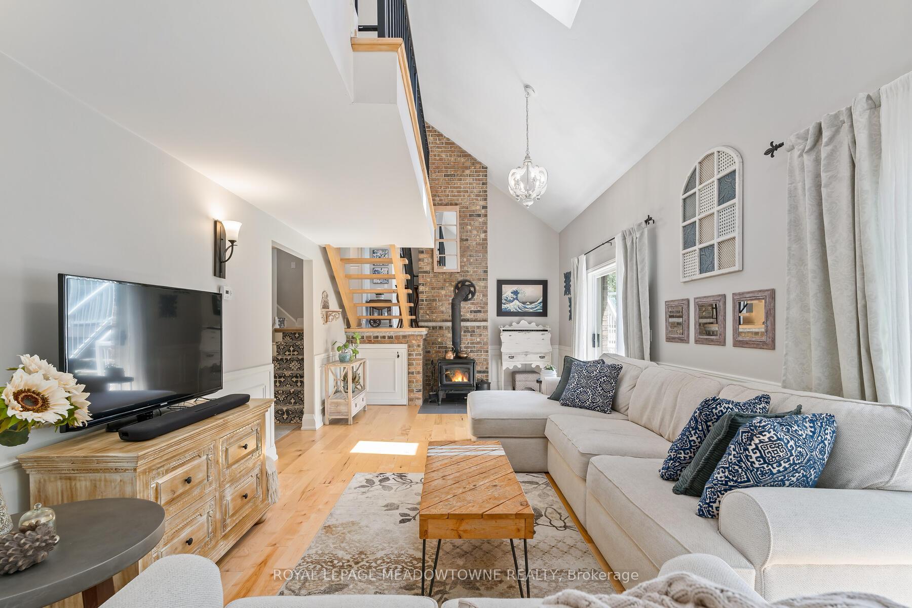 Photo 14 of 1 Erinlea Crescent, Erin — HOMEH