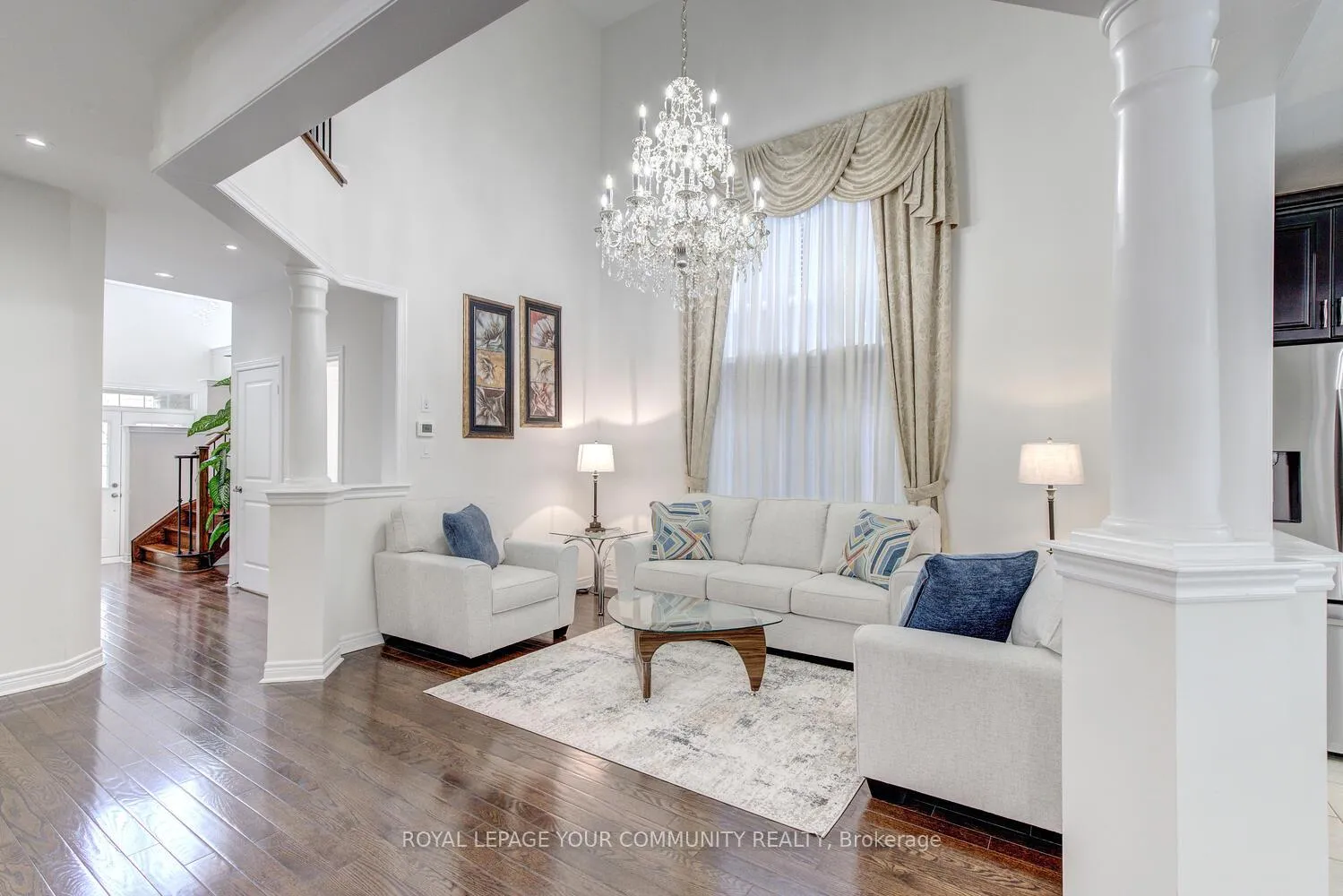 Photo 6 of 23 Barletta Drive, Vaughan, Patterson — HOMEH