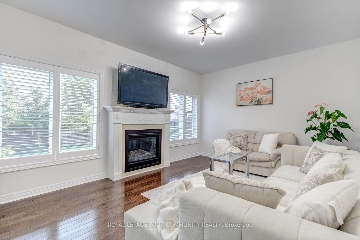 Photo 19 of 23 Barletta Drive, Vaughan, Patterson — HOMEH