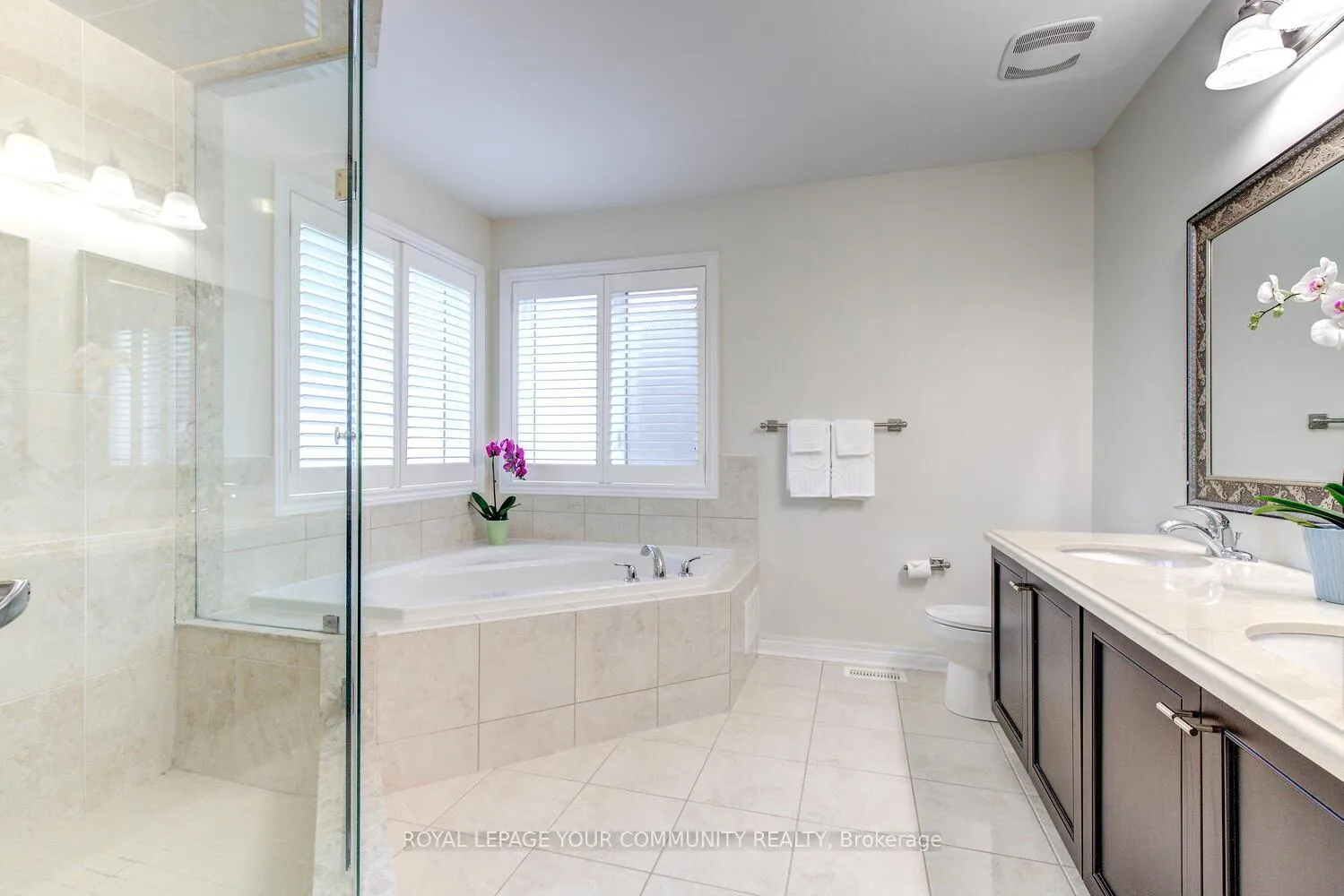 Photo 25 of 23 Barletta Drive, Vaughan, Patterson — HOMEH