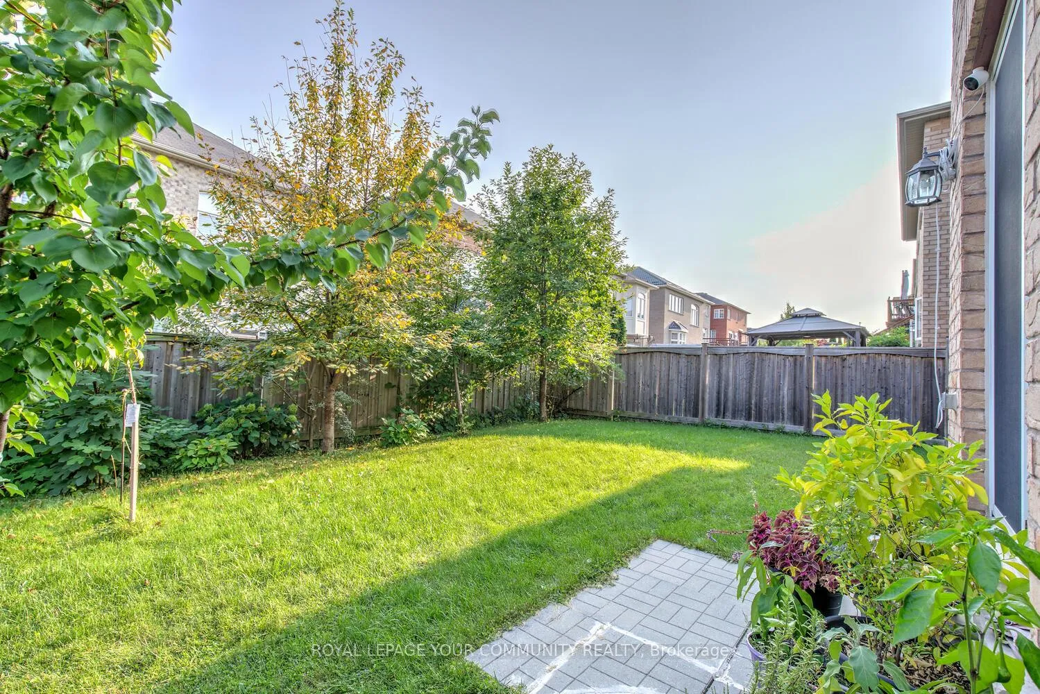 Photo 39 of 23 Barletta Drive, Vaughan, Patterson — HOMEH