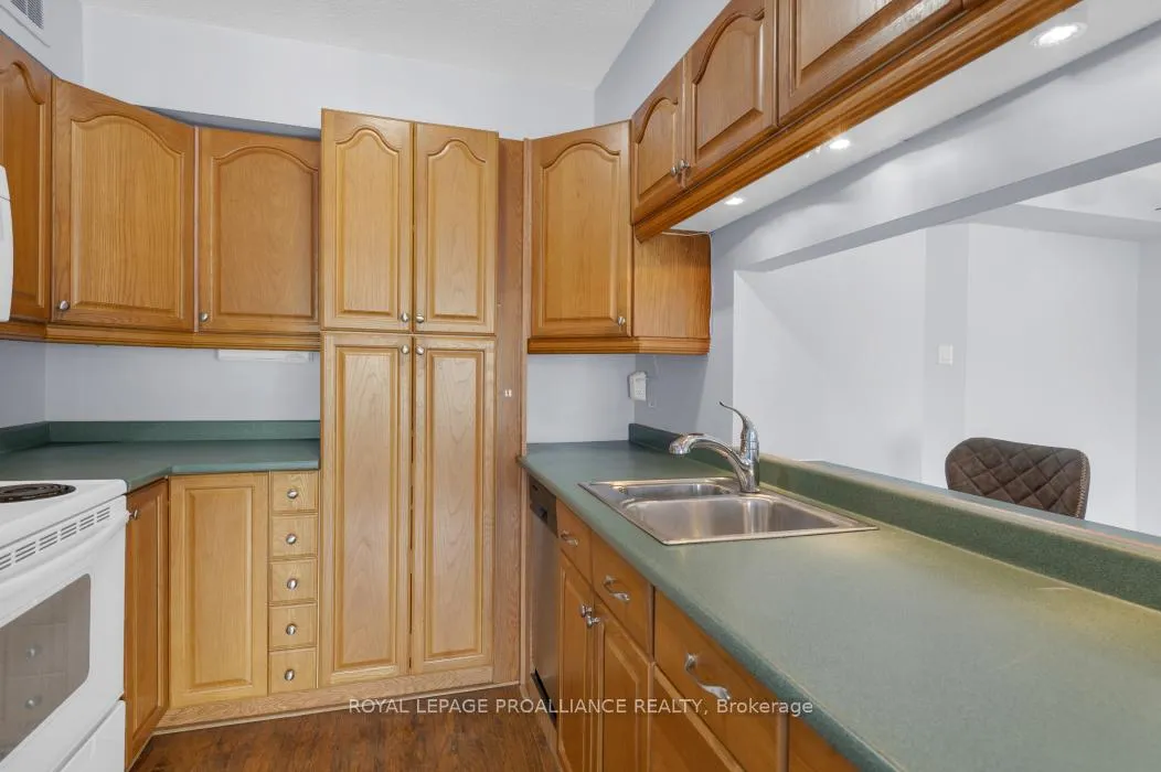 Photo 12 of Unit 405, 350 Front Street, Belleville, Belleville Ward — HOMEH