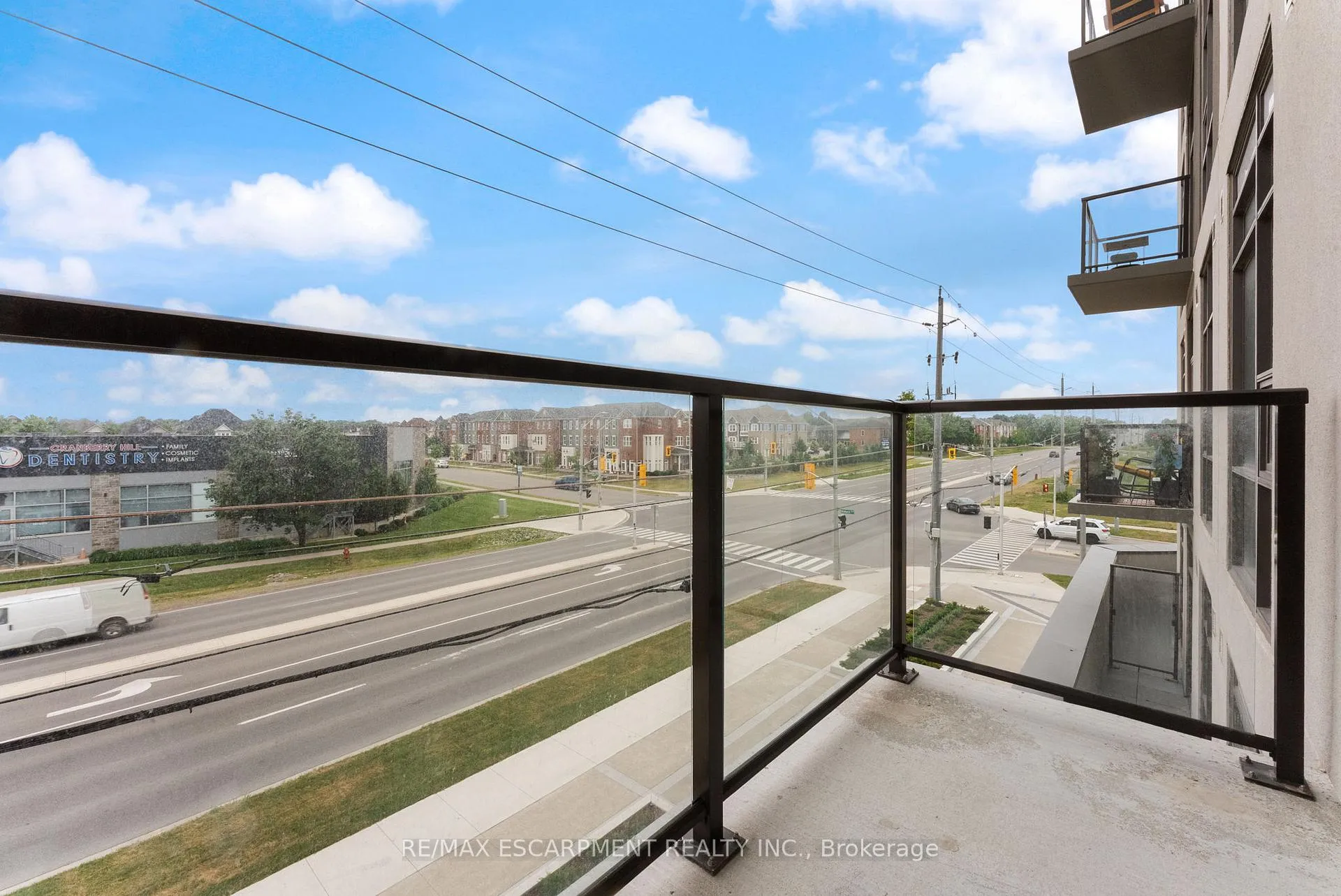 Photo 20 of Unit 331, 10 Mallard Trail, Hamilton, Waterdown — HOMEH