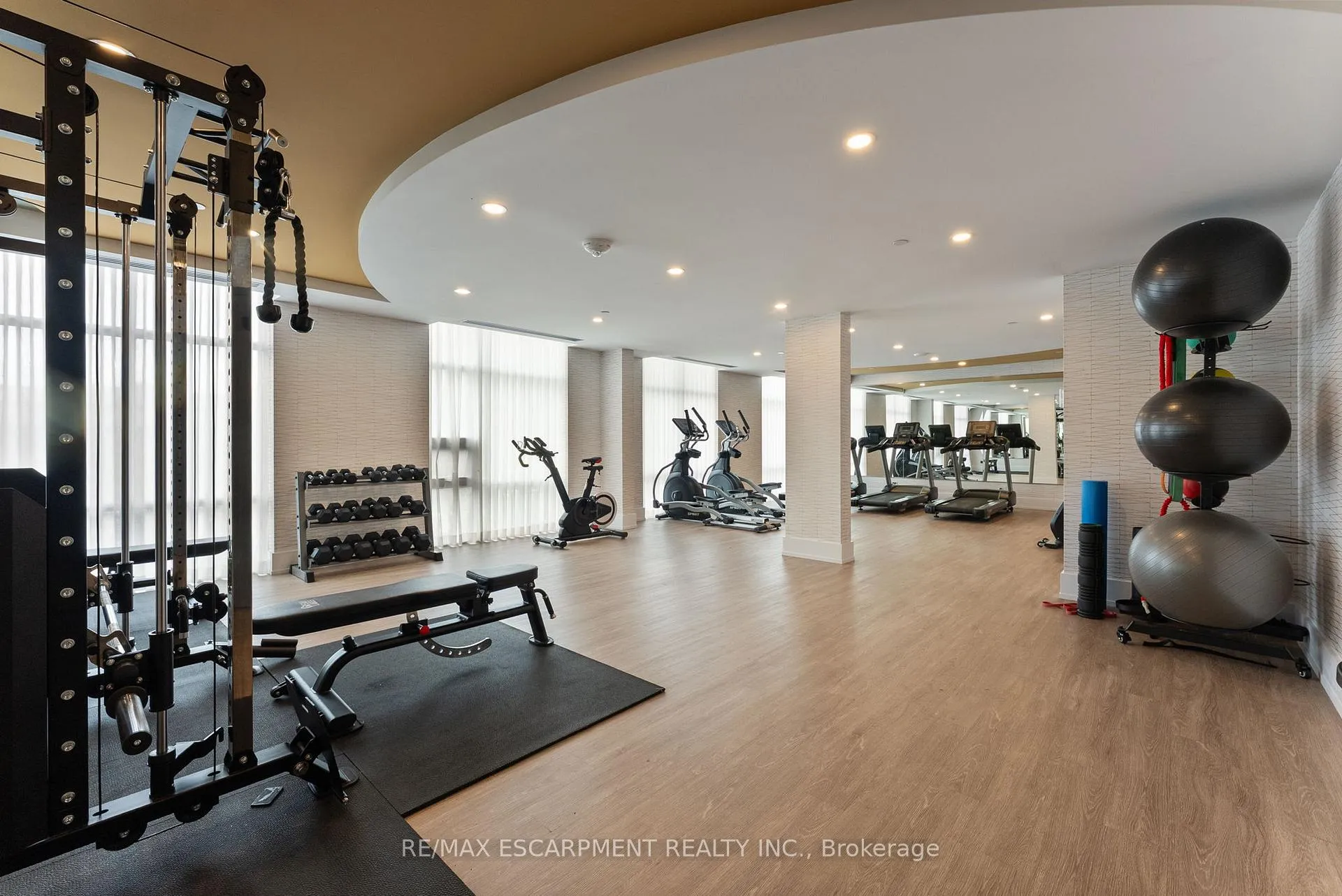 Photo 26 of Unit 331, 10 Mallard Trail, Hamilton, Waterdown — HOMEH