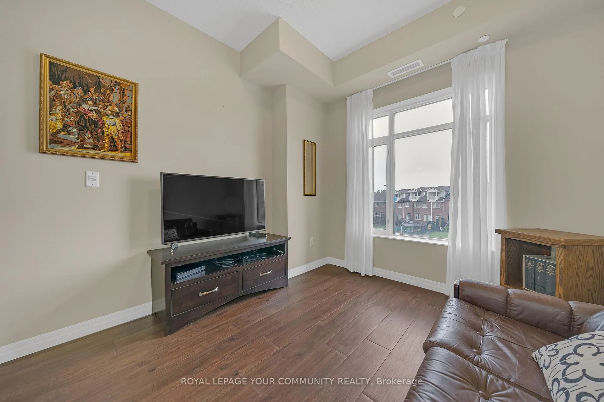 Photo 13 of Unit 301, 400 William Graham Drive, Aurora, Rural Aurora — HOMEH