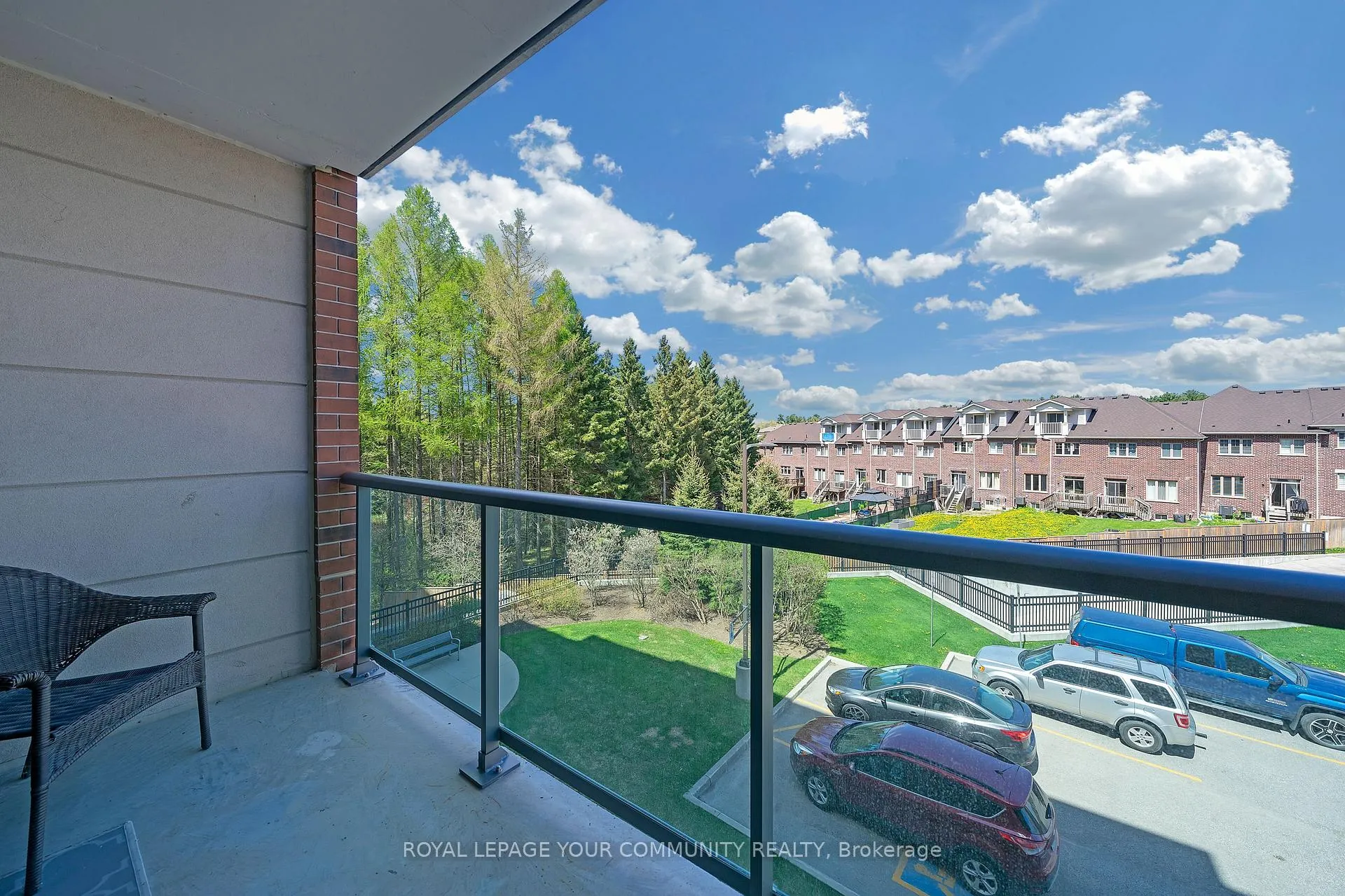 Photo 19 of Unit 301, 400 William Graham Drive, Aurora, Rural Aurora — HOMEH
