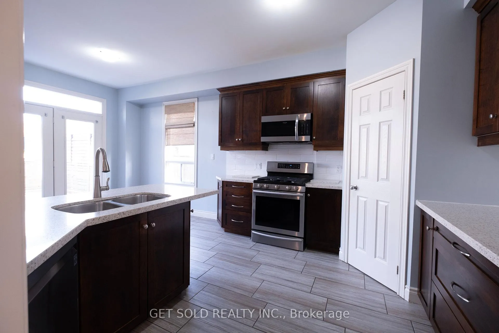 Photo 6 of 369 Travail Avenue, Oshawa, Kedron — HOMEH