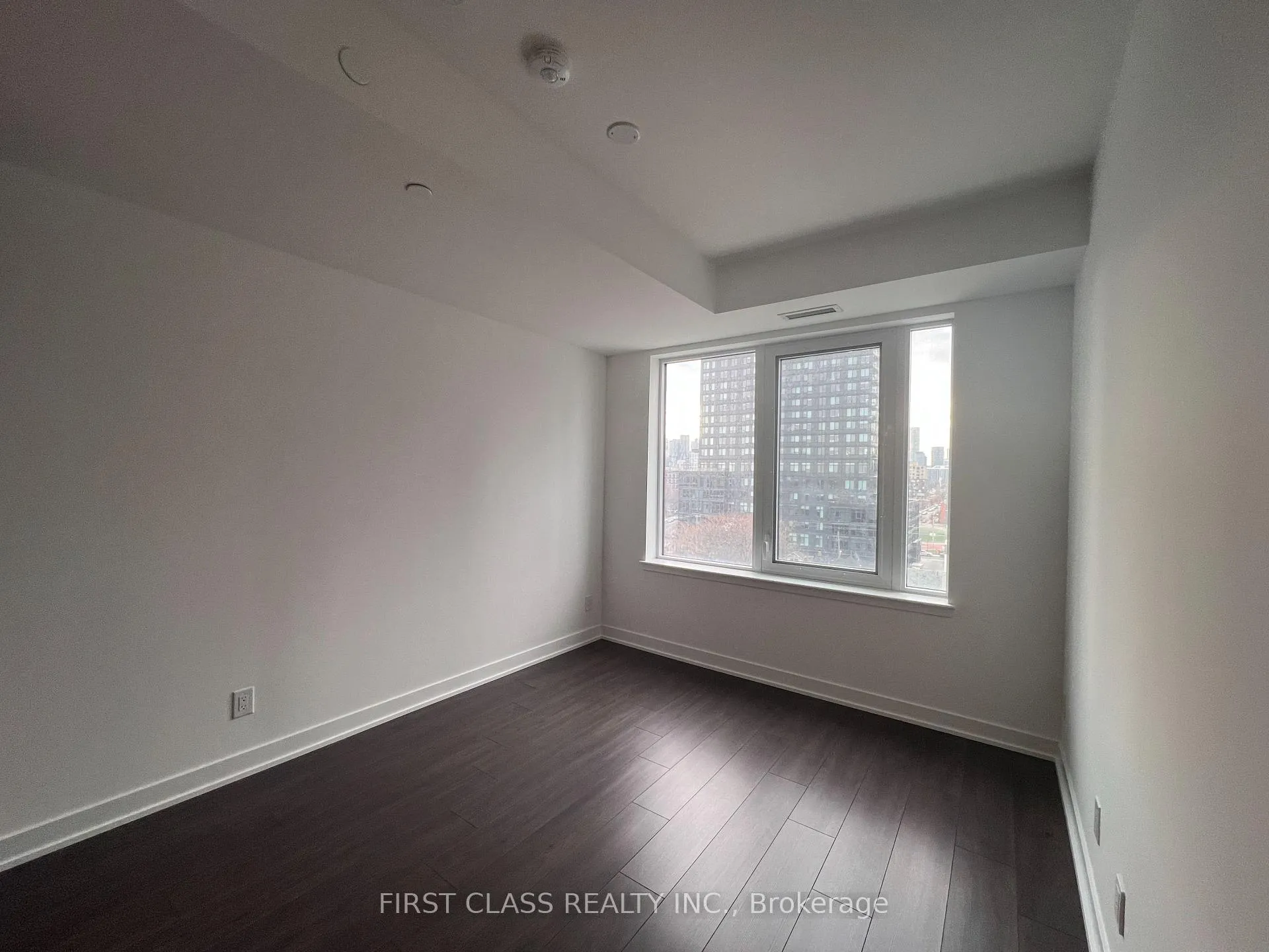 Photo 5 of Unit 720, 5 Defries Street, Toronto, Regent Park — HOMEH