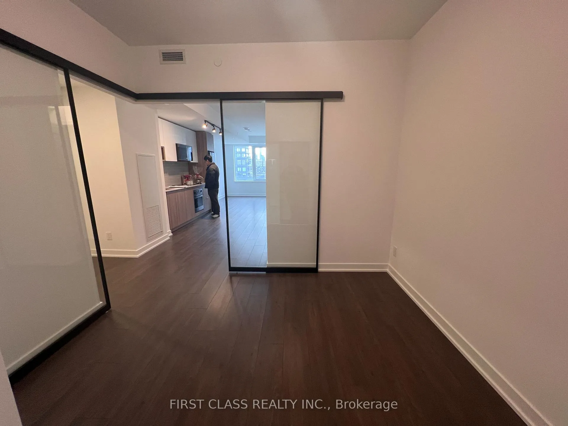 Photo 9 of Unit 720, 5 Defries Street, Toronto, Regent Park — HOMEH