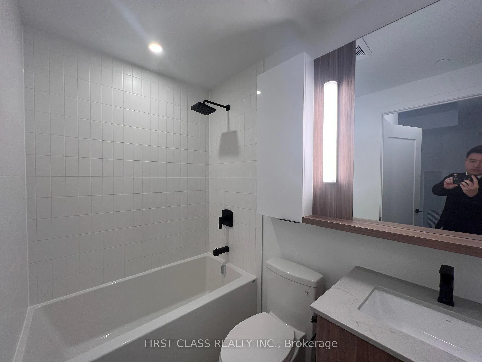 Photo 11 of Unit 720, 5 Defries Street, Toronto, Regent Park — HOMEH