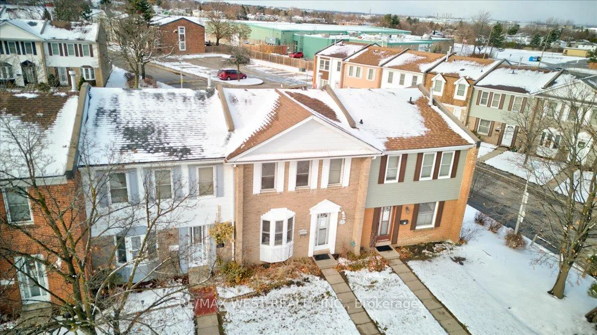 Photo 35 of Unit 33, 1020 Central Park Drive, Brampton, Northgate — HOMEH