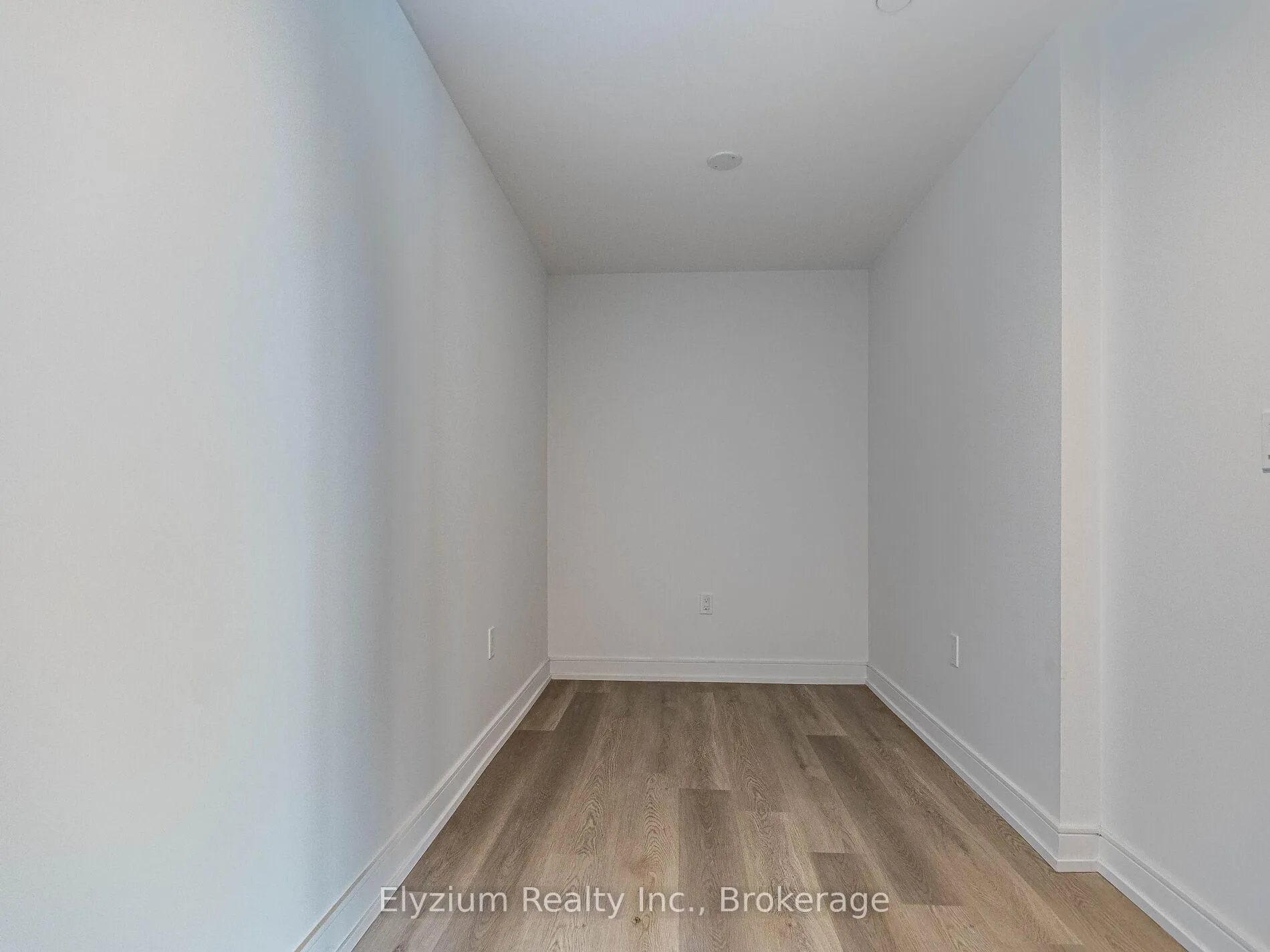 Photo 6 of Unit 1009, 1 Jarvis Street, Hamilton, Beasley — HOMEH