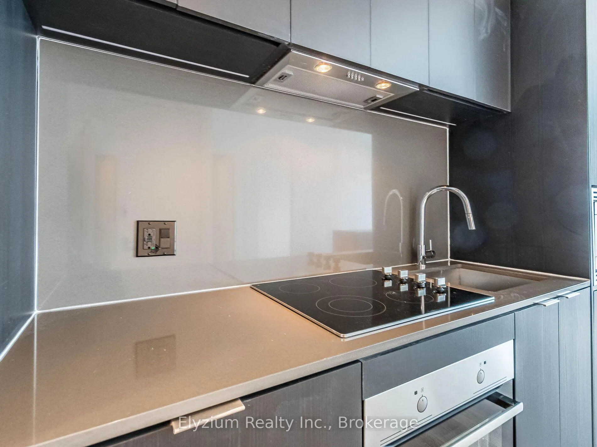 Photo 12 of Unit 1009, 1 Jarvis Street, Hamilton, Beasley — HOMEH